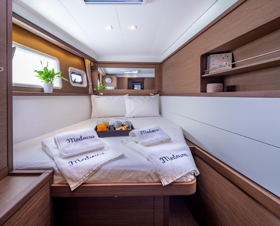 Photo #24 - Lagoon 450 Flybridge (Medousa) en Lavrion - 12206