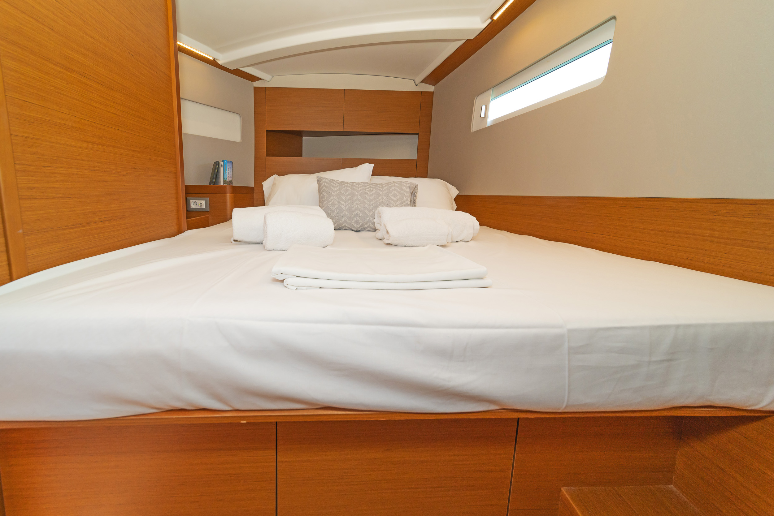 Photo #6 - Sun Odyssey 410 (Sea Whisper) in Volos - 14619