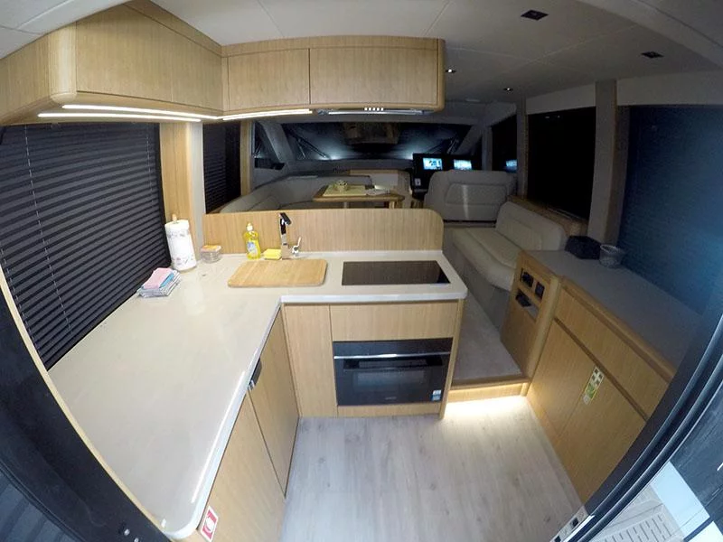 Galeon 480 Fly (Il Sogno V) Interior image - 17