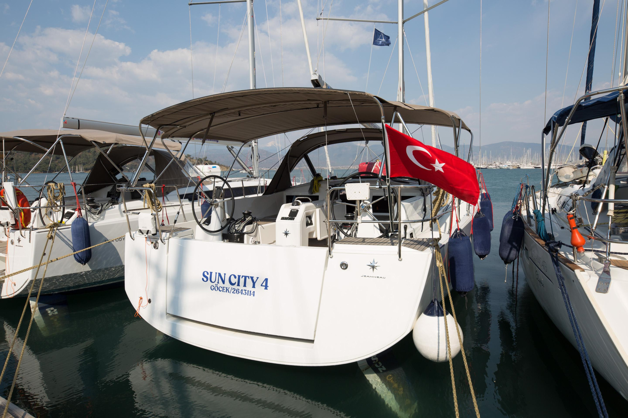 Photo #4 - Sun Odyssey 440 (Suncity 4) in Fethiye - 16635
