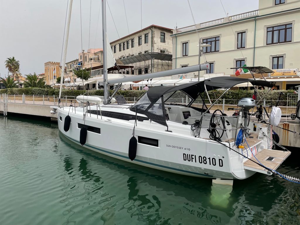 Photo #14 - Sun Odyssey 410 (Intrepida) en San Vincenzo - 14281