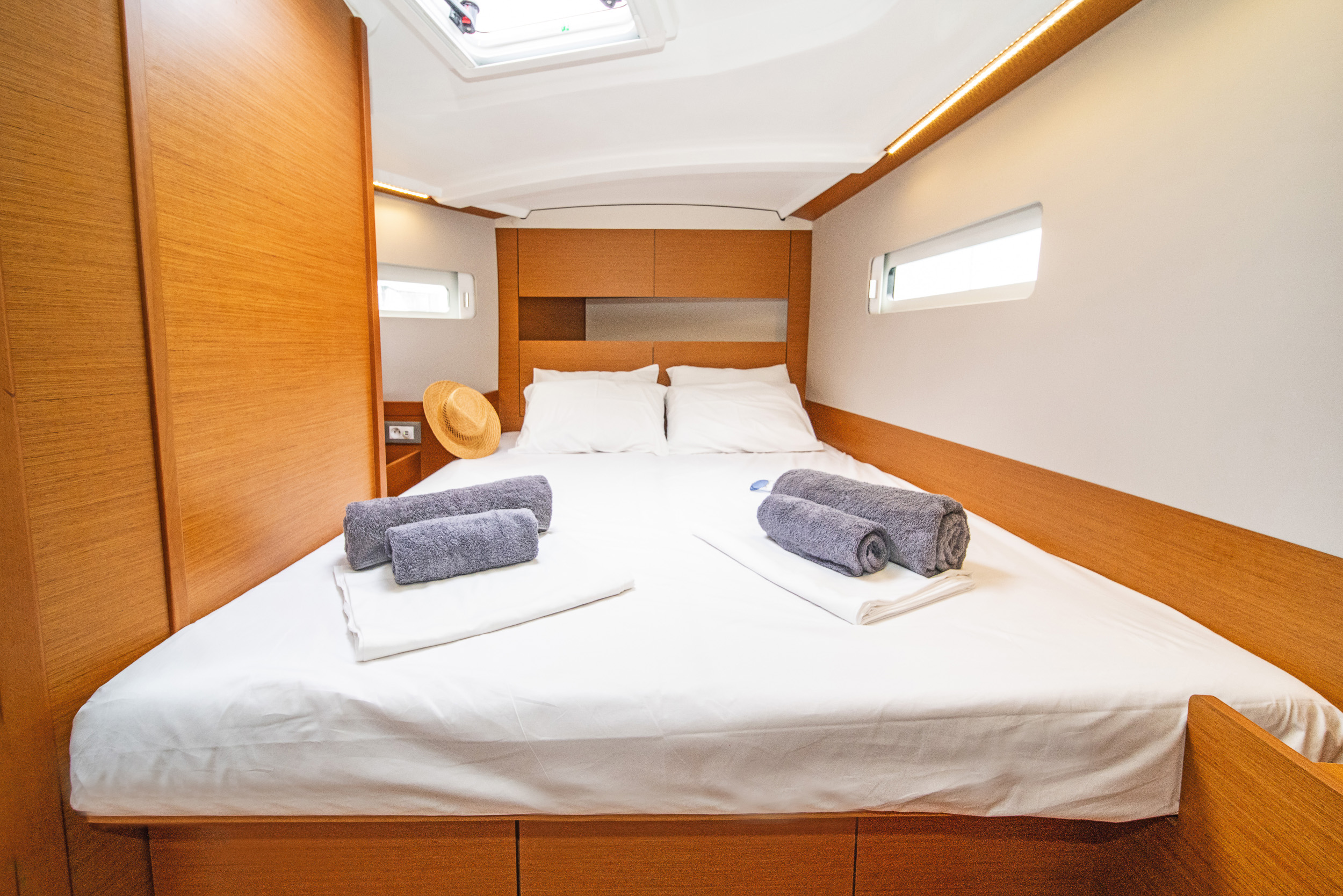 Photo #8 - Sun Odyssey 410 (Pnoe) in Lefkada - 18764