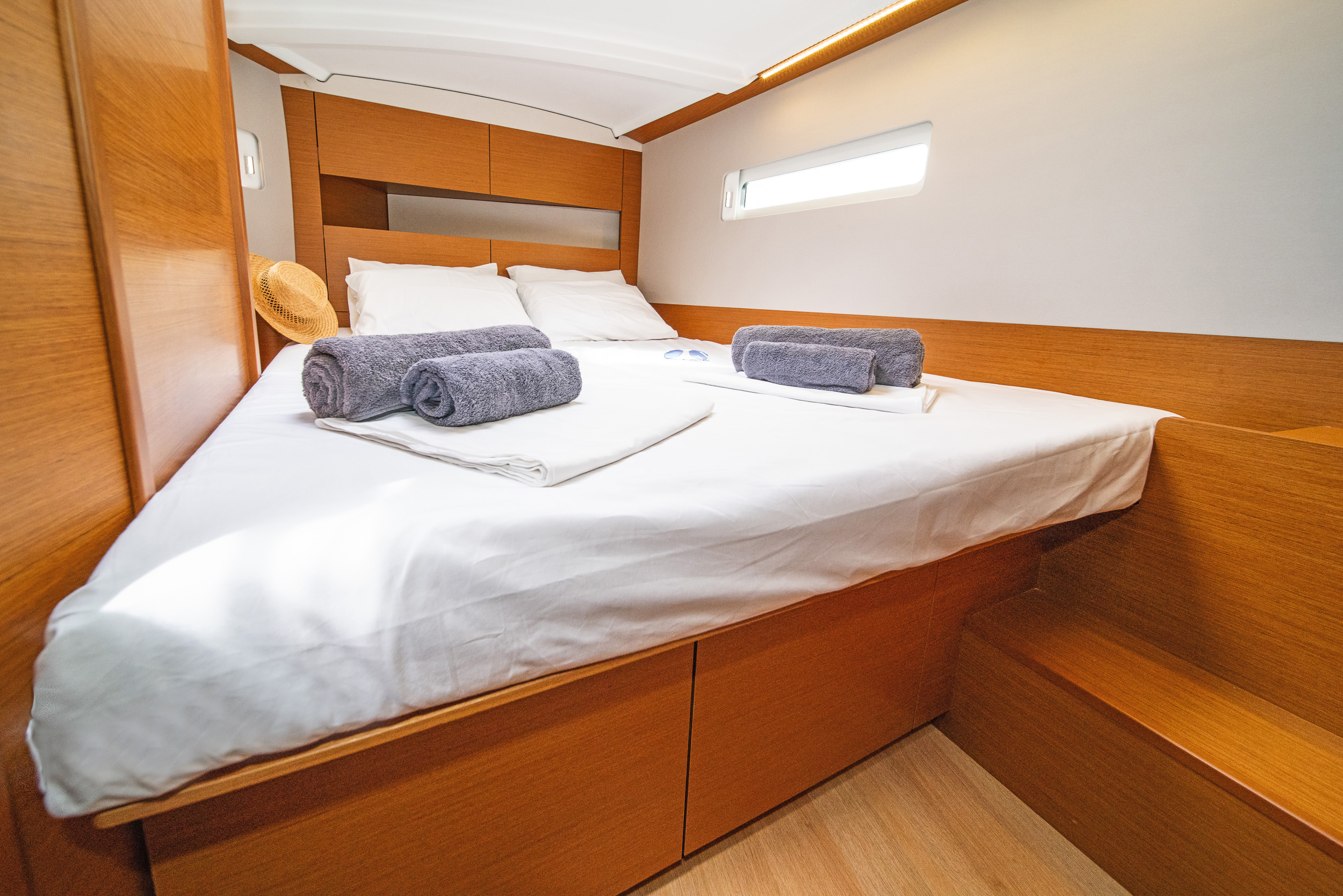 Photo #4 - Sun Odyssey 410 (Pnoe) in Lefkada - 18764