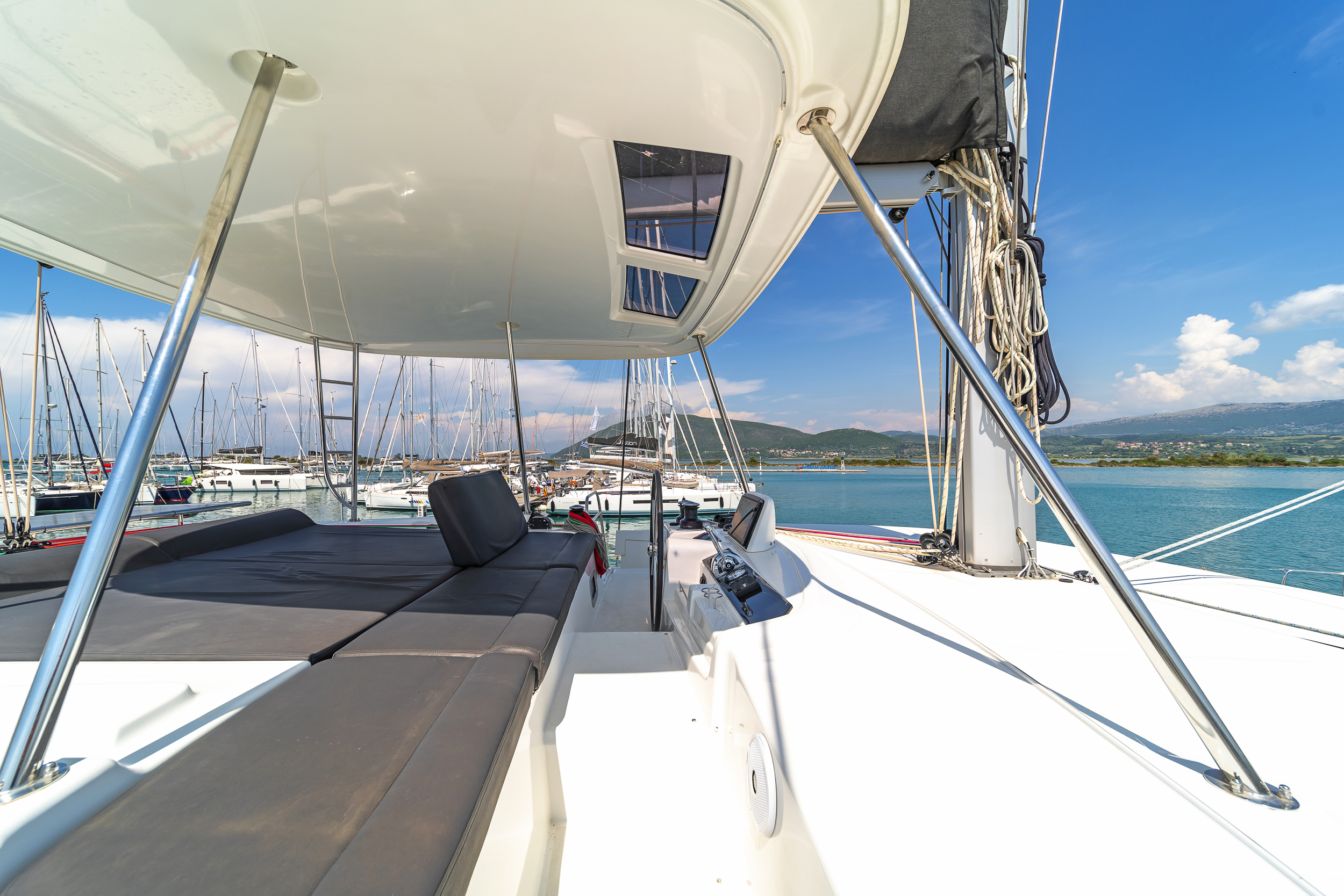 Photo #8 - Lagoon 46 & GEN & WM (Pnoe) en Lefkada - 14029