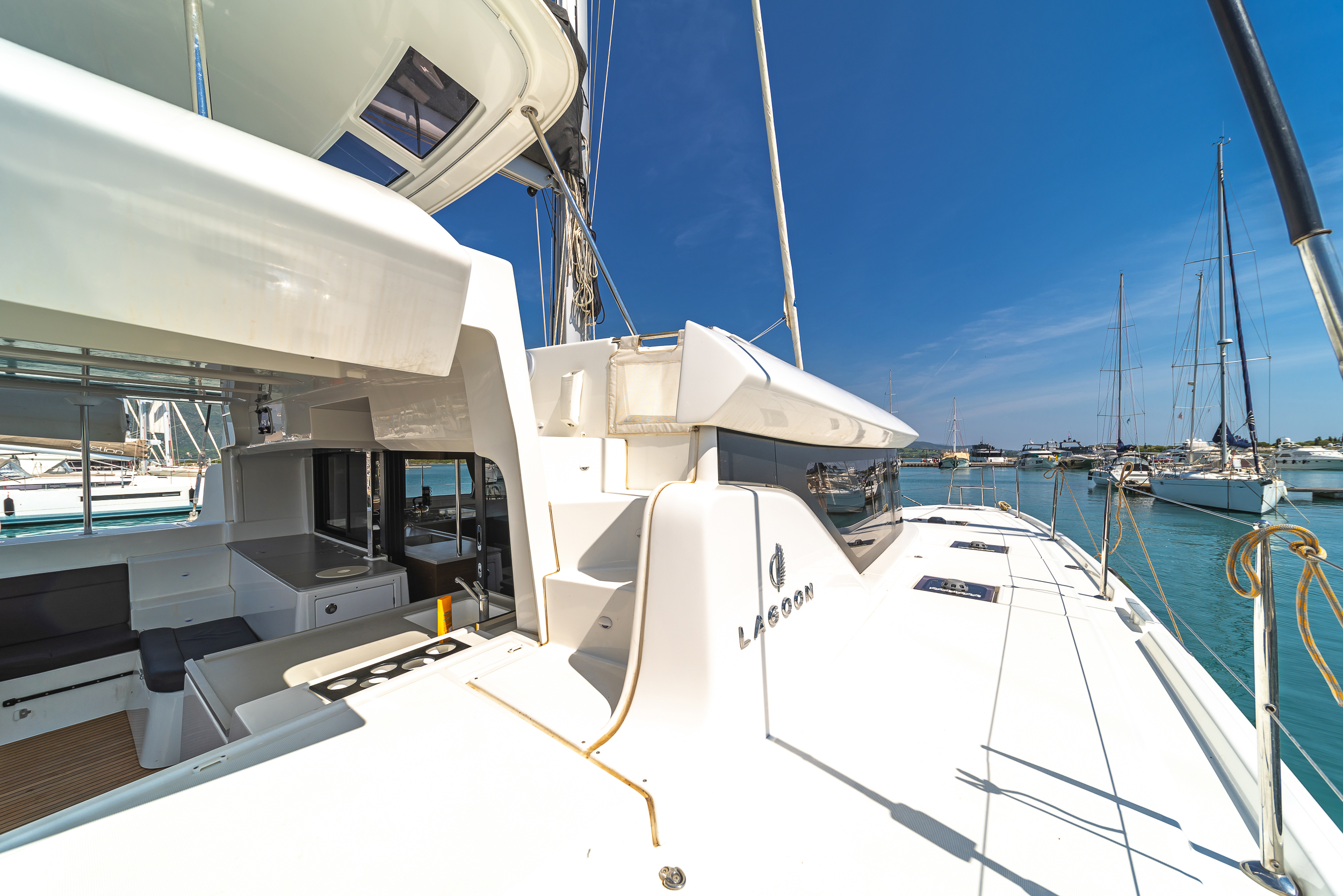 Photo #7 - Lagoon 46 & GEN & WM (Pnoe) en Lefkada - 14029