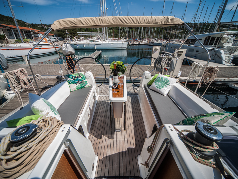 Photo #6 - Dufour 350 Grand Large (RONJA (new sails 2023.)) in Primosten - 3996