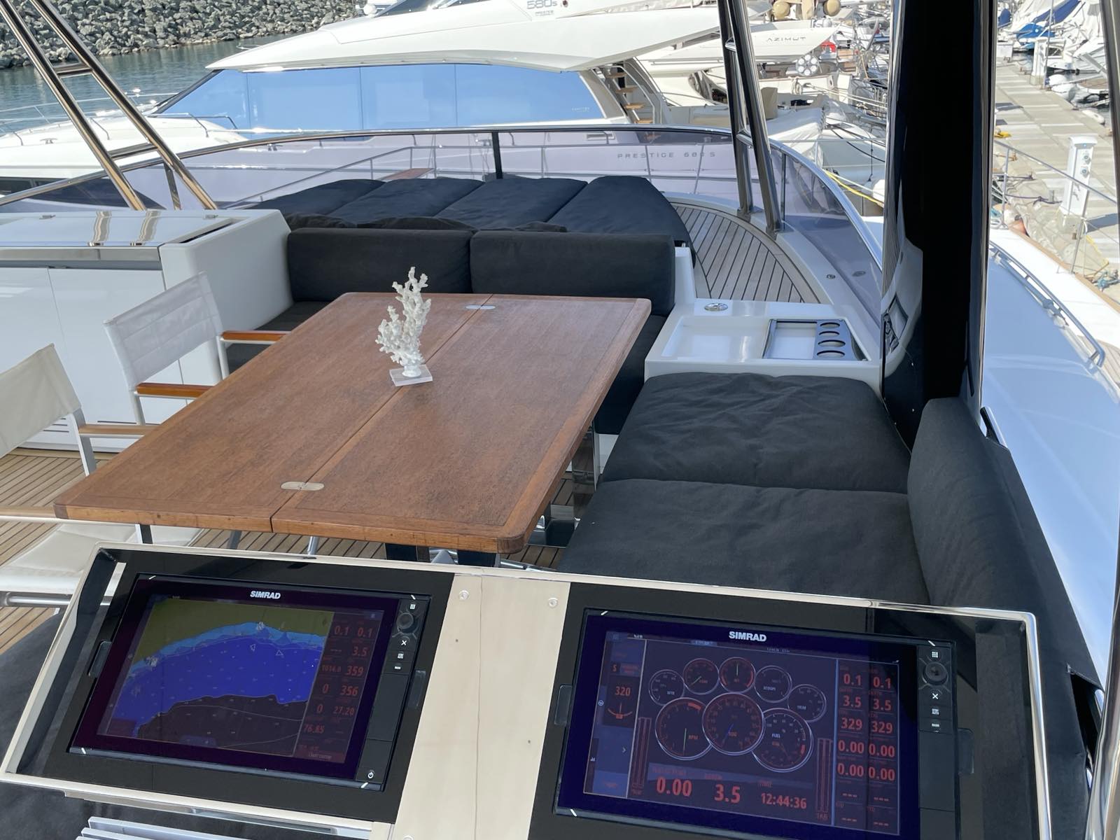 Photo #19 - Lagoon 630 Powercat LUX (Pearly Gates) en Mykonos - 15753