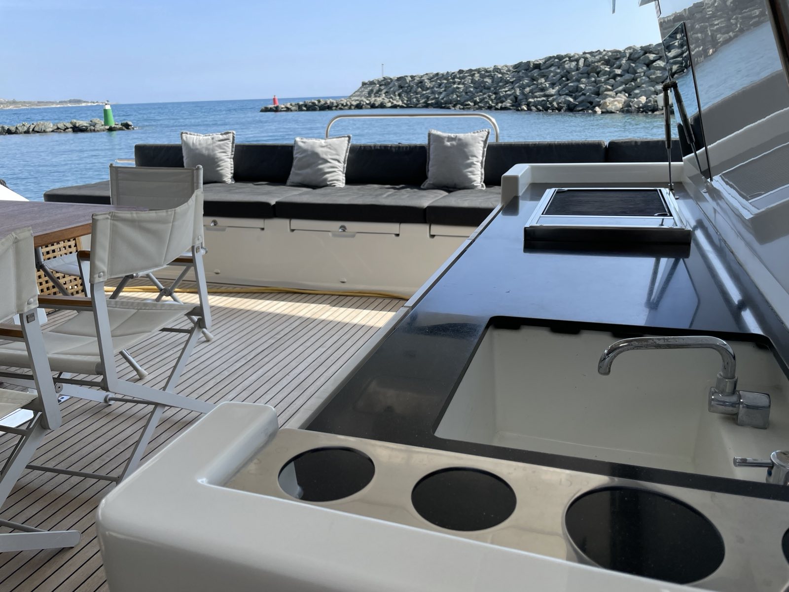 Photo #10 - Lagoon 630 Powercat LUX (Pearly Gates) en Mykonos - 15753