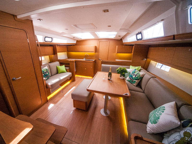 Photo #12 - Dufour 460 Grand Large (MALIN (owner version, new sails 2024., air condition, )) in Primosten - 13138