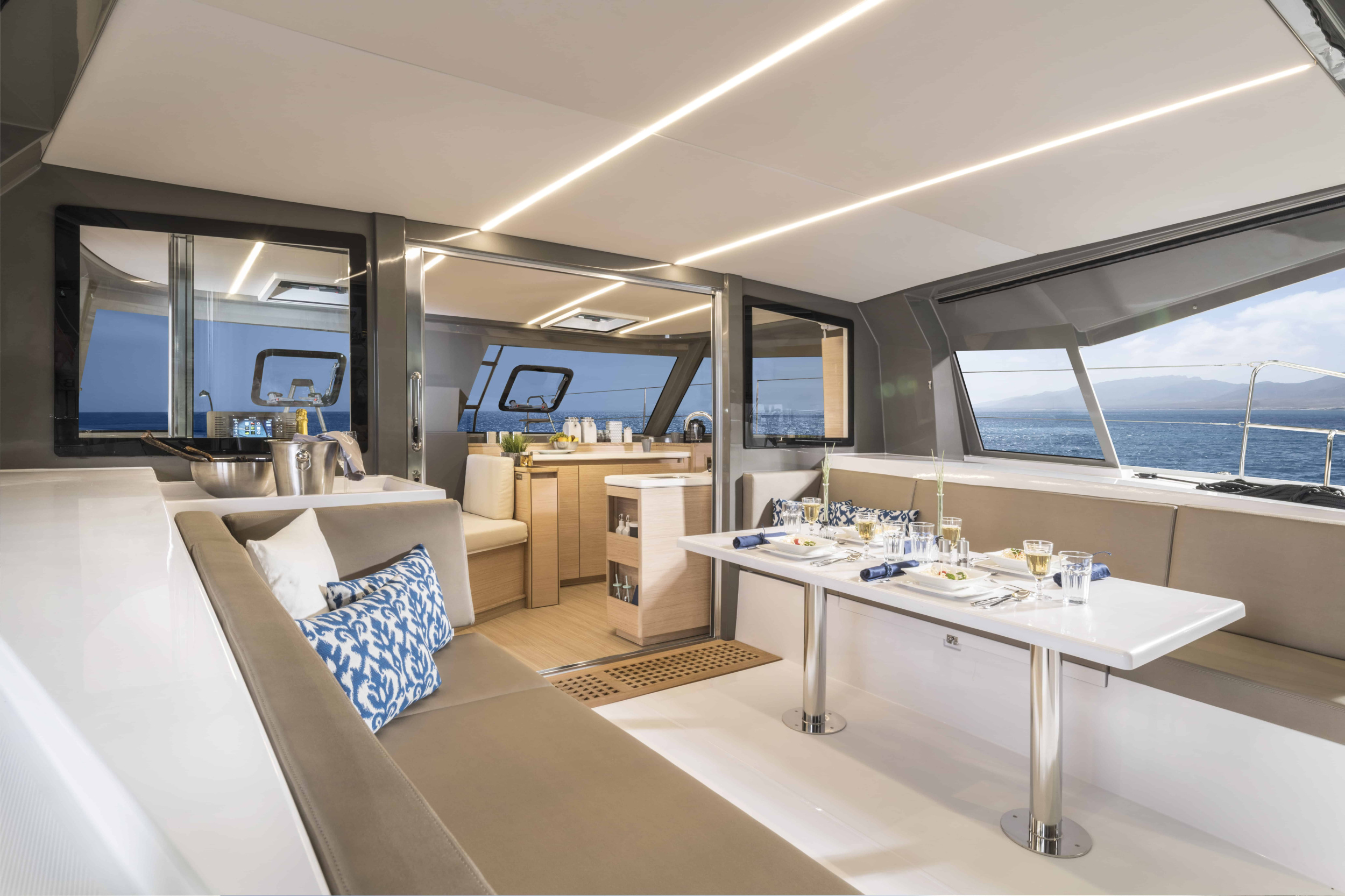 Photo #22 - Nautitech 40 Open (Sea Spirit) in La Balise Marina - 15663