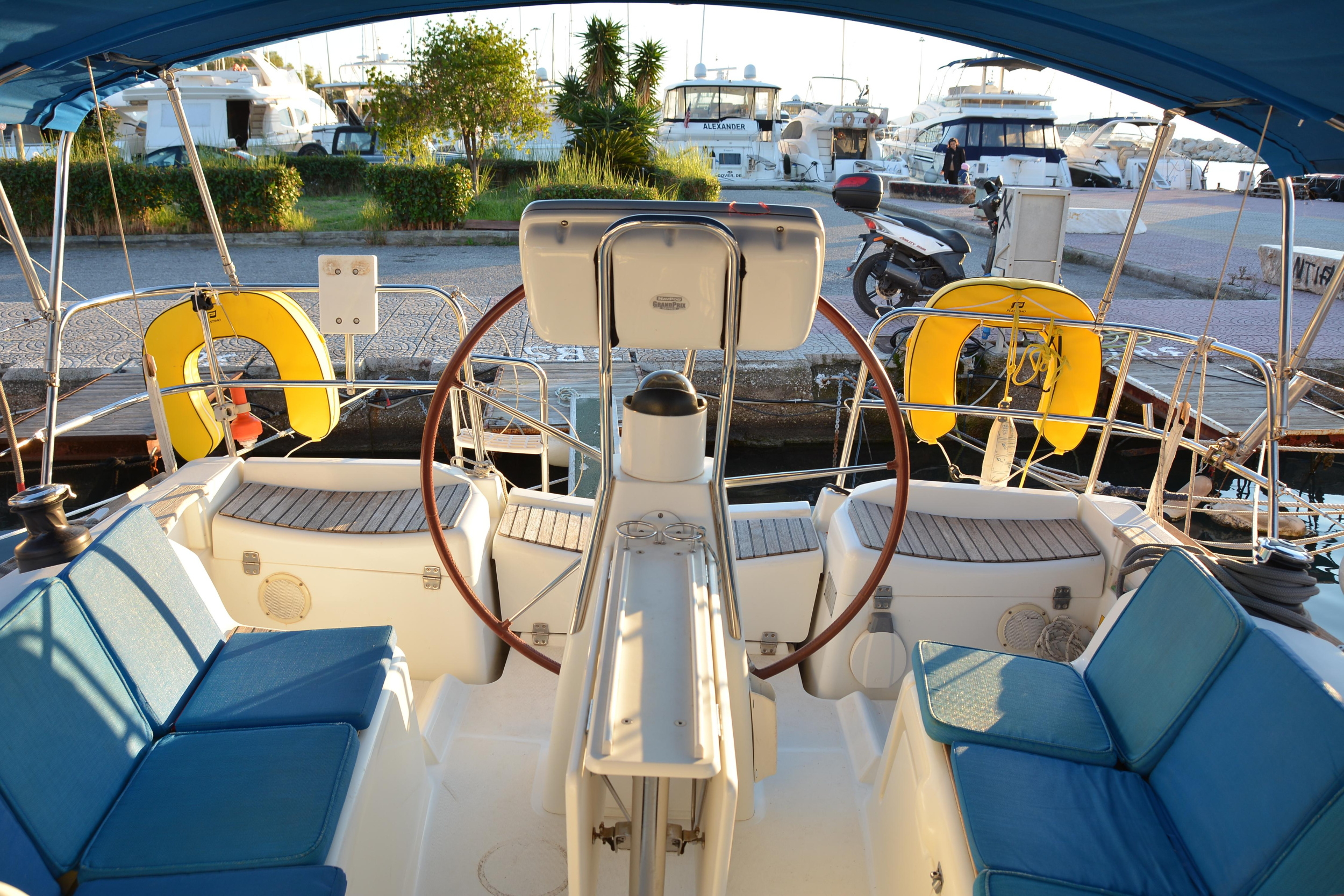 Photo #44 - Sun Odyssey 36i (Babis 2010) en Lefkada - 15700