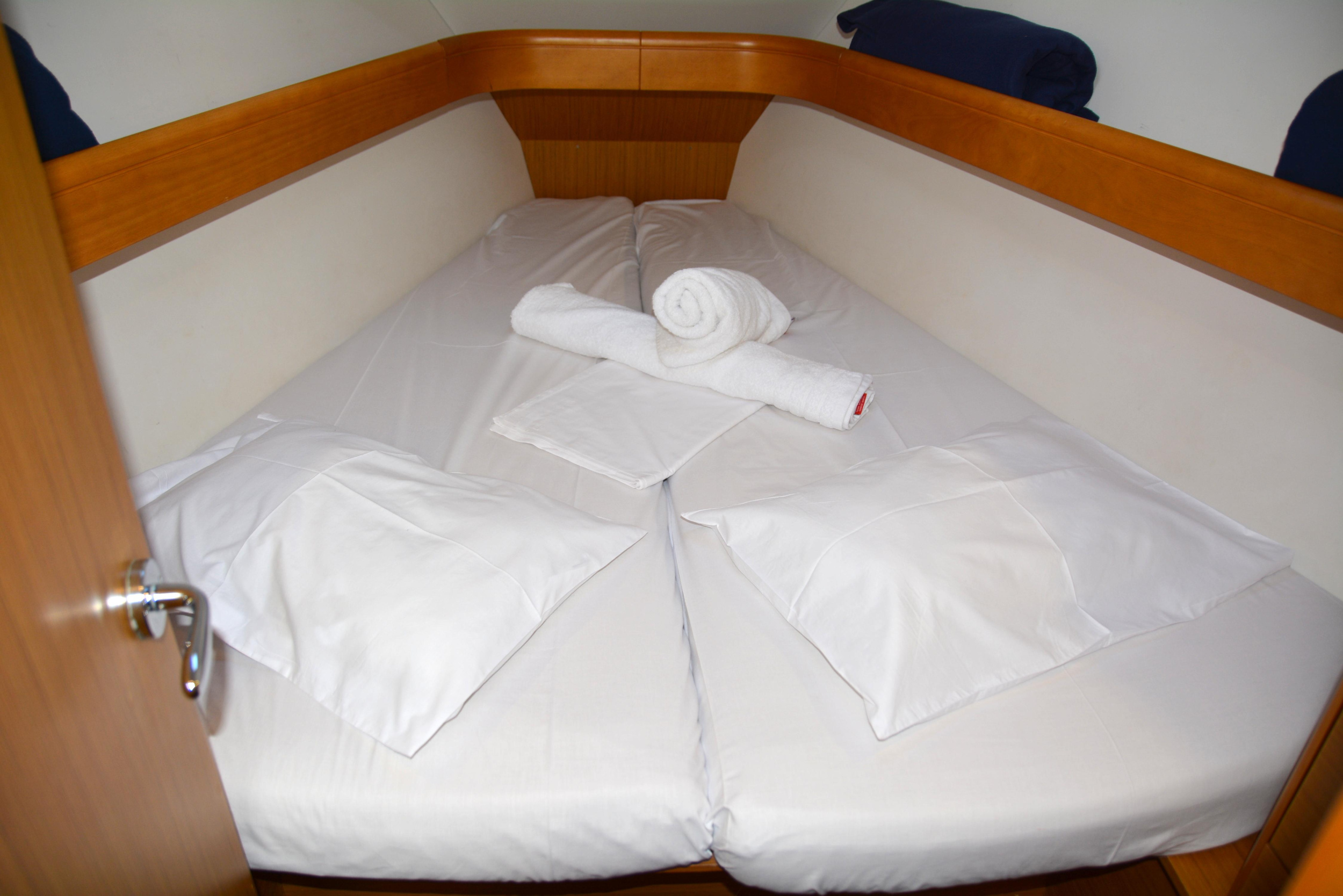 Photo #42 - Sun Odyssey 36i (Babis 2010) en Lefkada - 15700