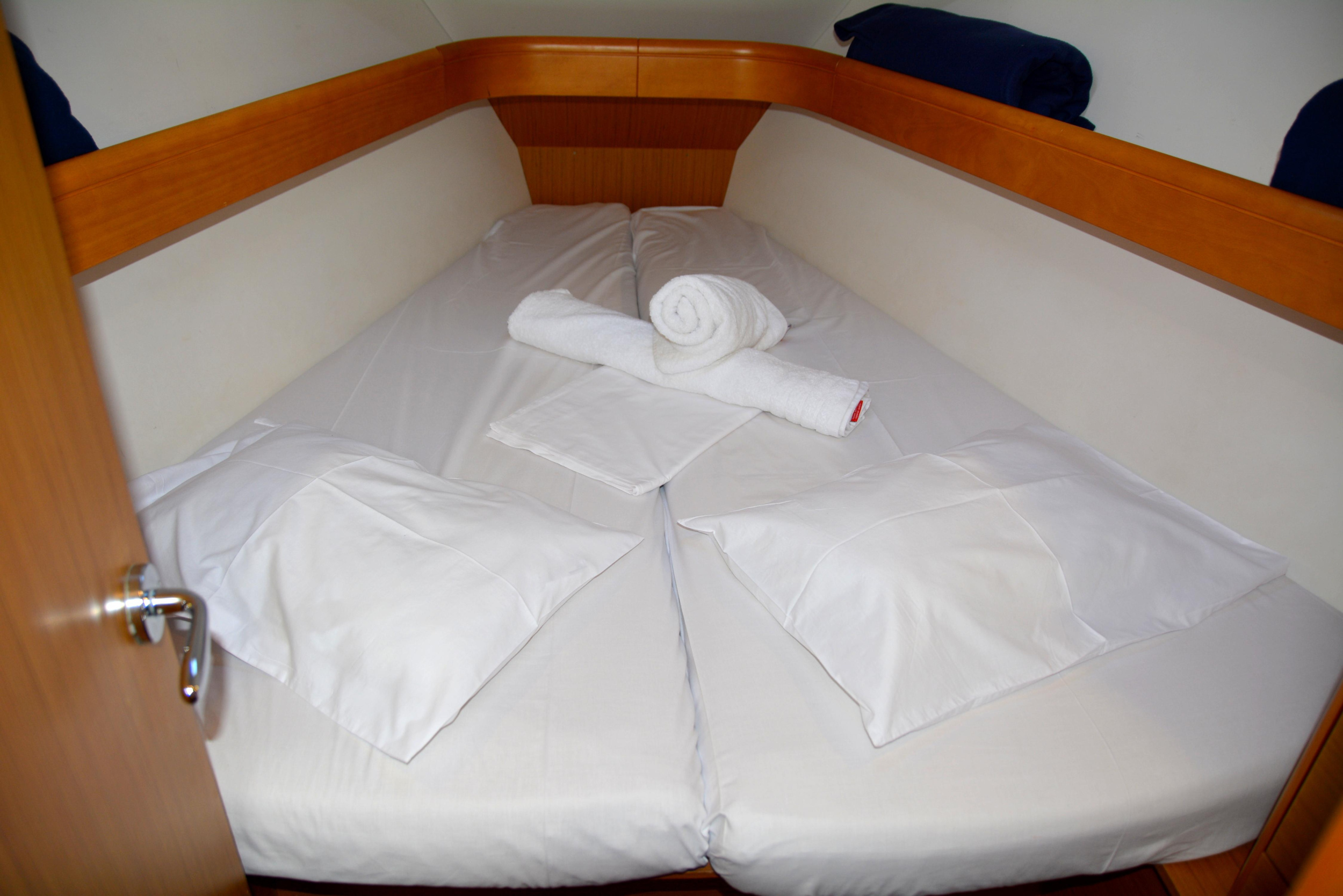 Photo #4 - Sun Odyssey 36i (Babis 2010) en Lefkada - 15700