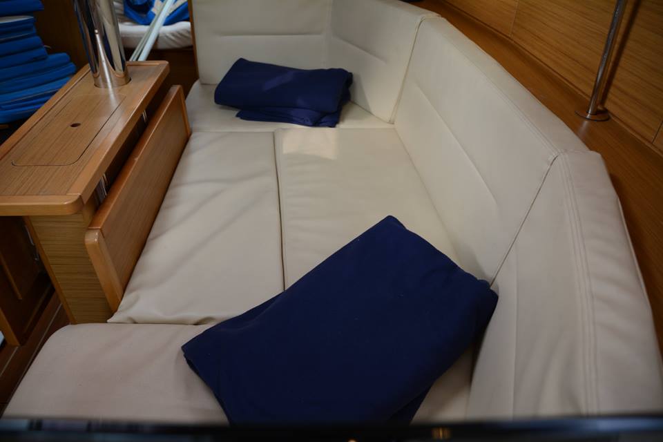 Photo #21 - Sun Odyssey 36i (Babis 2010) en Lefkada - 15700
