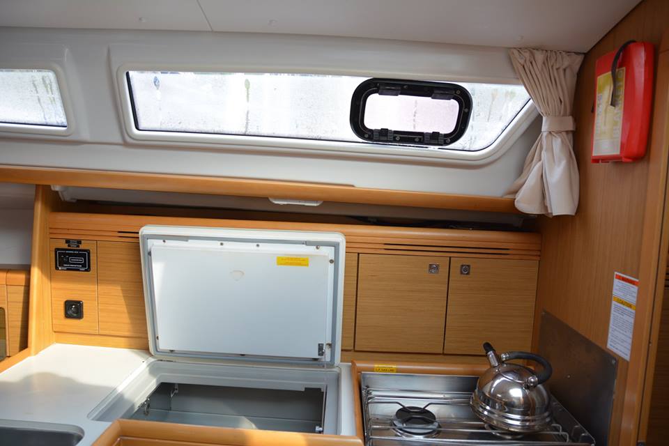 Photo #40 - Sun Odyssey 36i (Babis 2010) en Lefkada - 15700