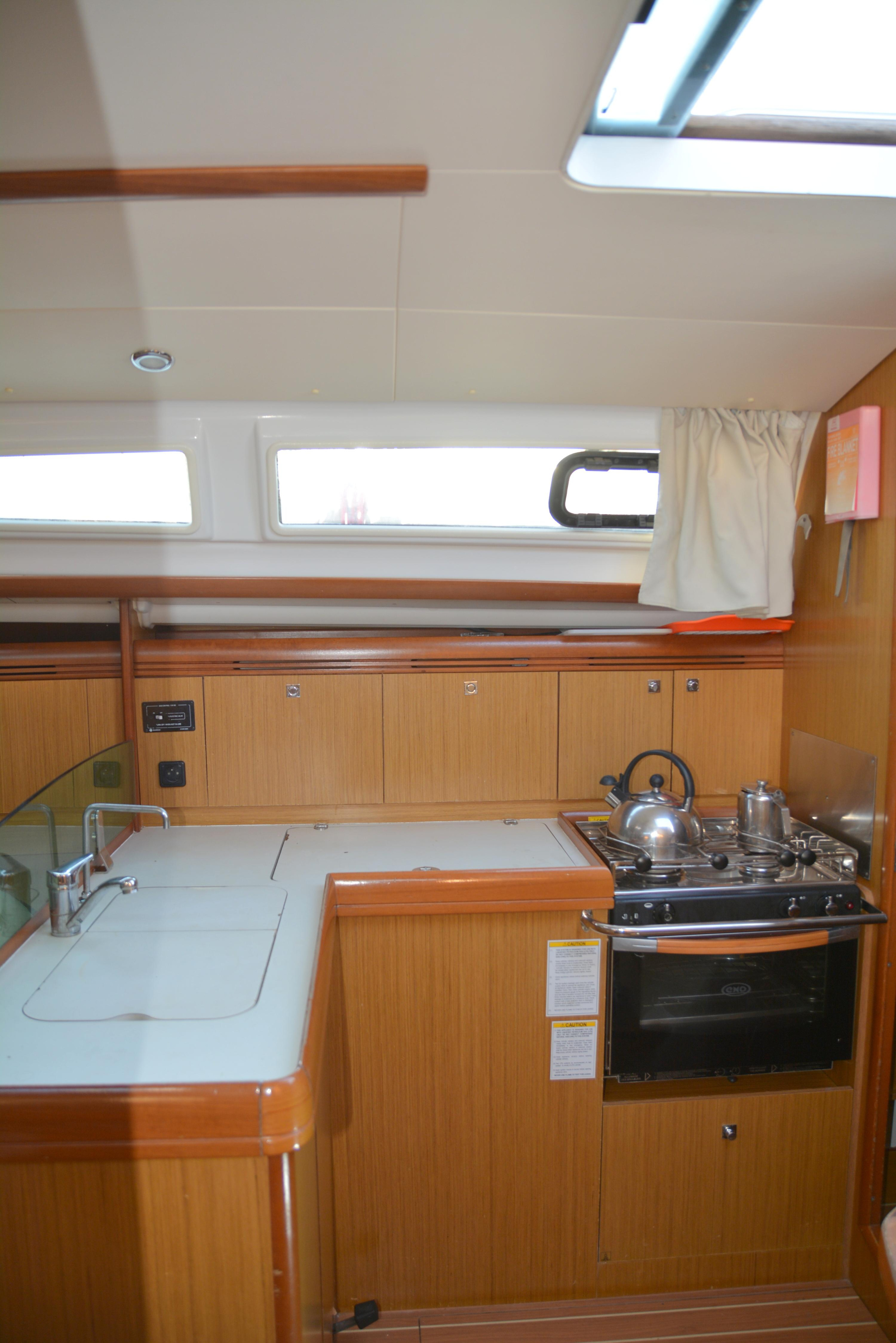 Photo #5 - Sun Odyssey 36i (Billis) in Lefkada - 15702