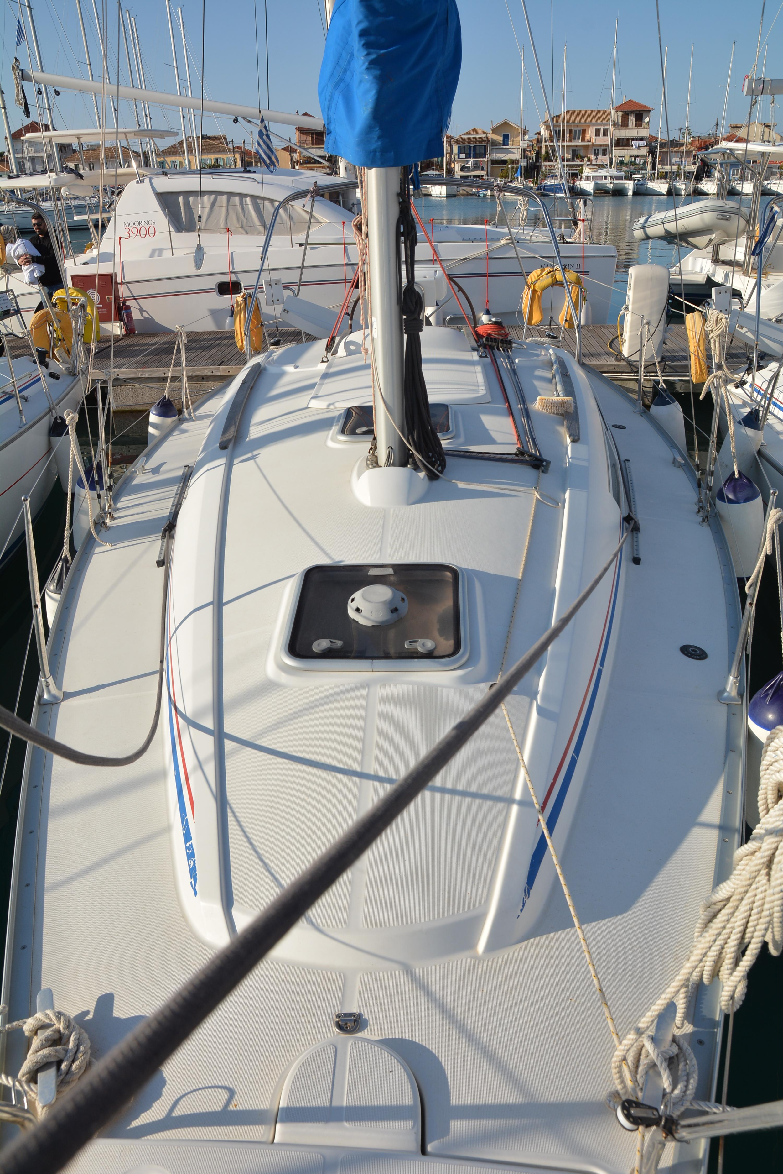 Photo #10 - Sun Odyssey 32i (Charoula) in Lefkada - 15704
