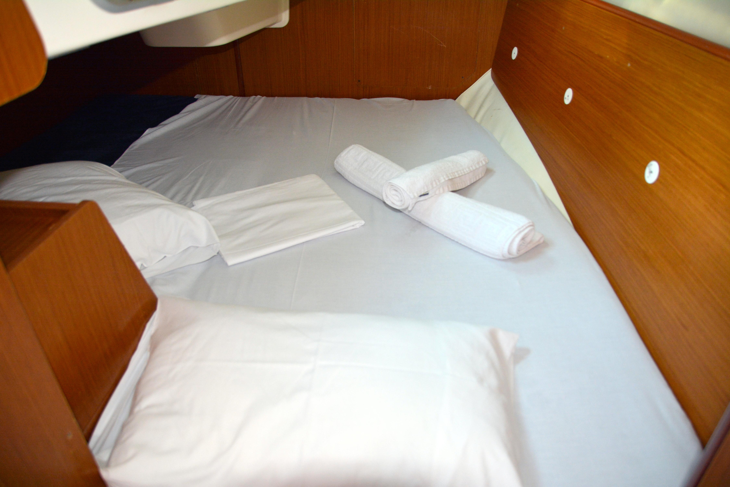 Photo #15 - Sun Odyssey 32i (Charoula) in Lefkada - 15704