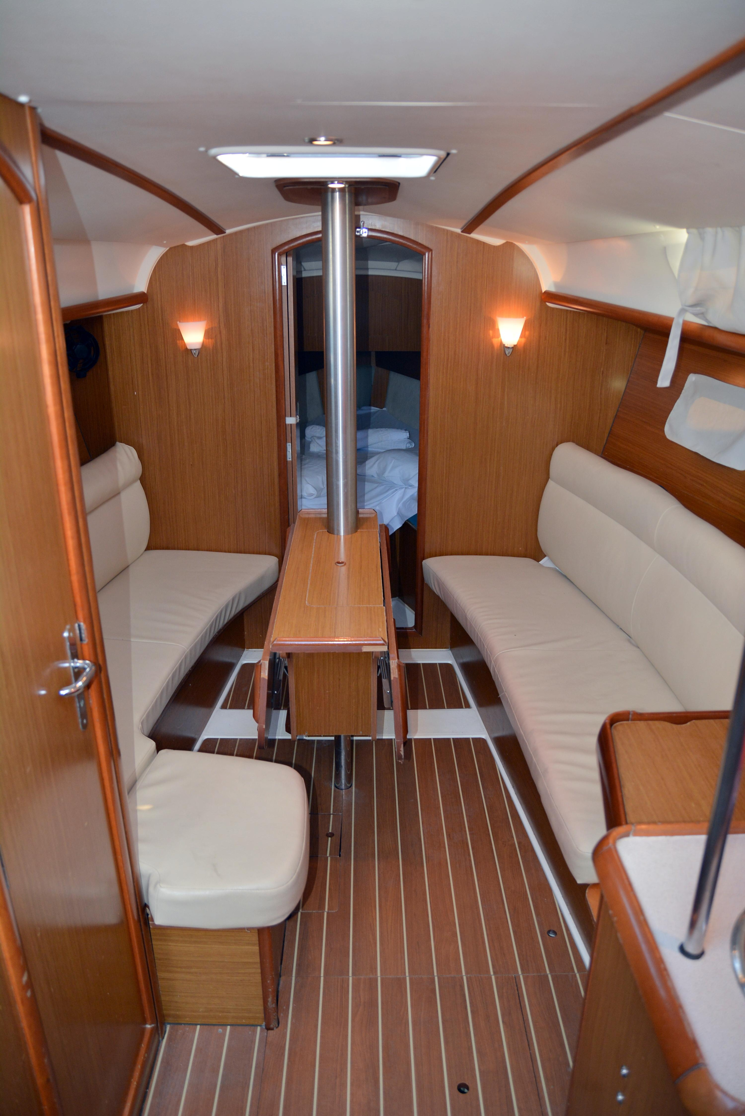 Photo #7 - Sun Odyssey 32i (Charoula) in Lefkada - 15704