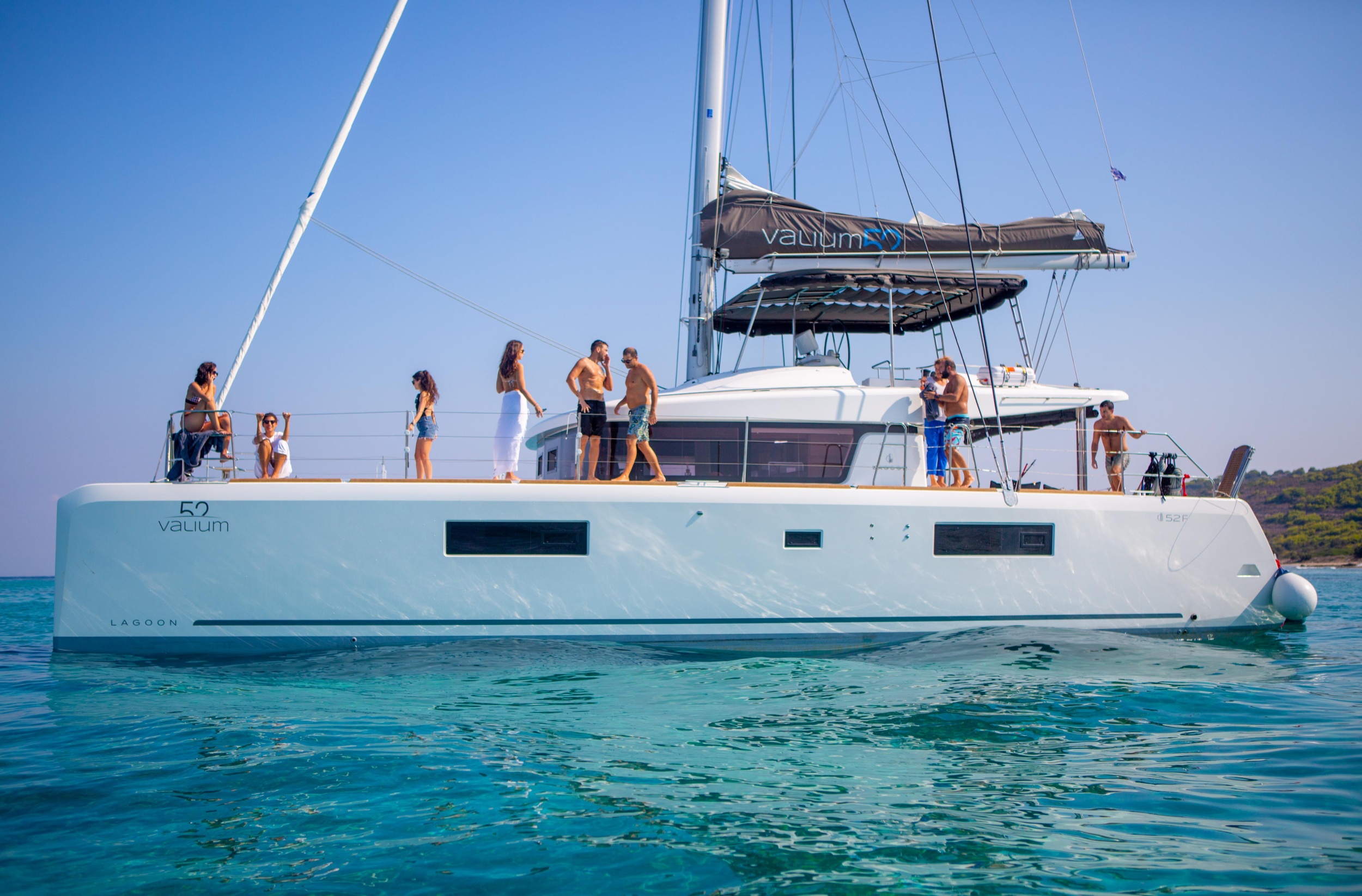 Photo #10 - Lagoon 52F (ELVIRA 52) in Athens - 18660