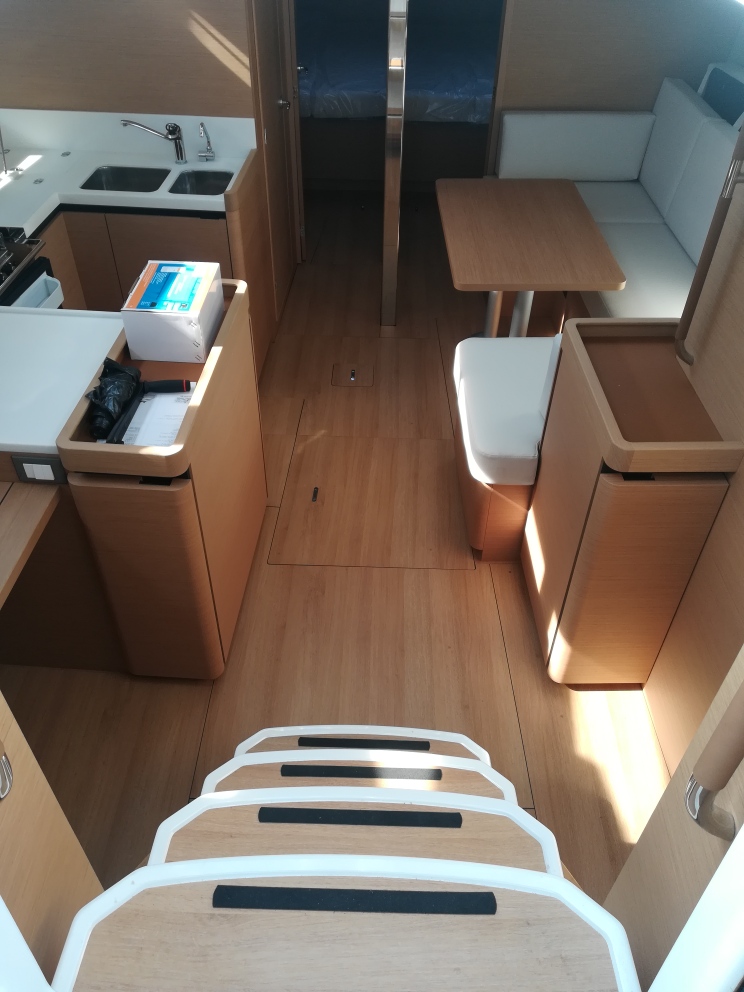 Photo #14 - Sun Odyssey 440 (Frenetica) in San Vincenzo - 11886