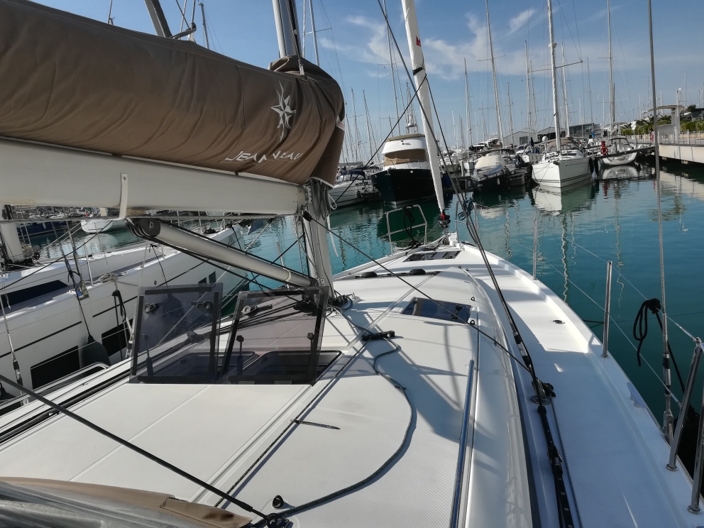 Photo #19 - Sun Odyssey 440 (Frenetica) in San Vincenzo - 11886