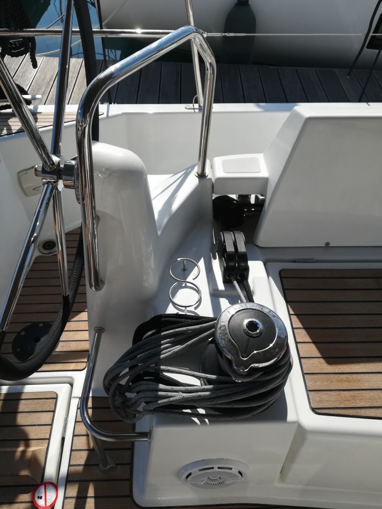 Photo #5 - Sun Odyssey 440 (Frenetica) in San Vincenzo - 11886