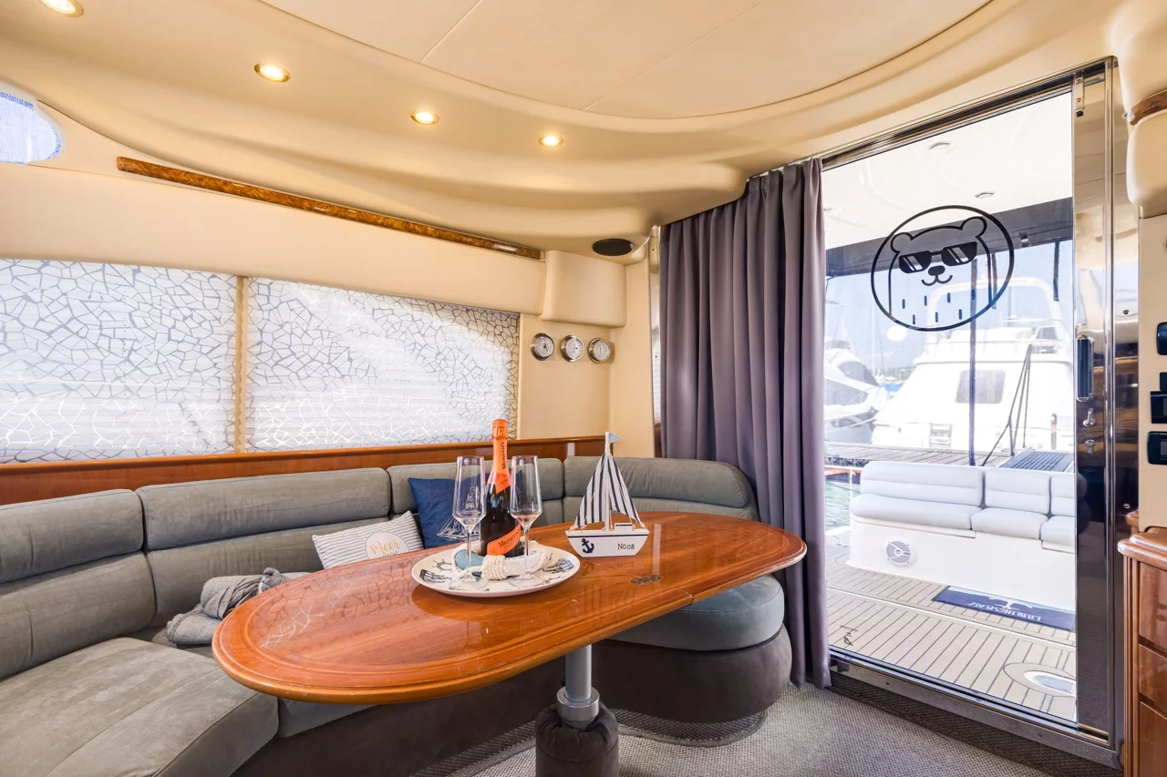 Azimut 42 (Eisbär)  - 28