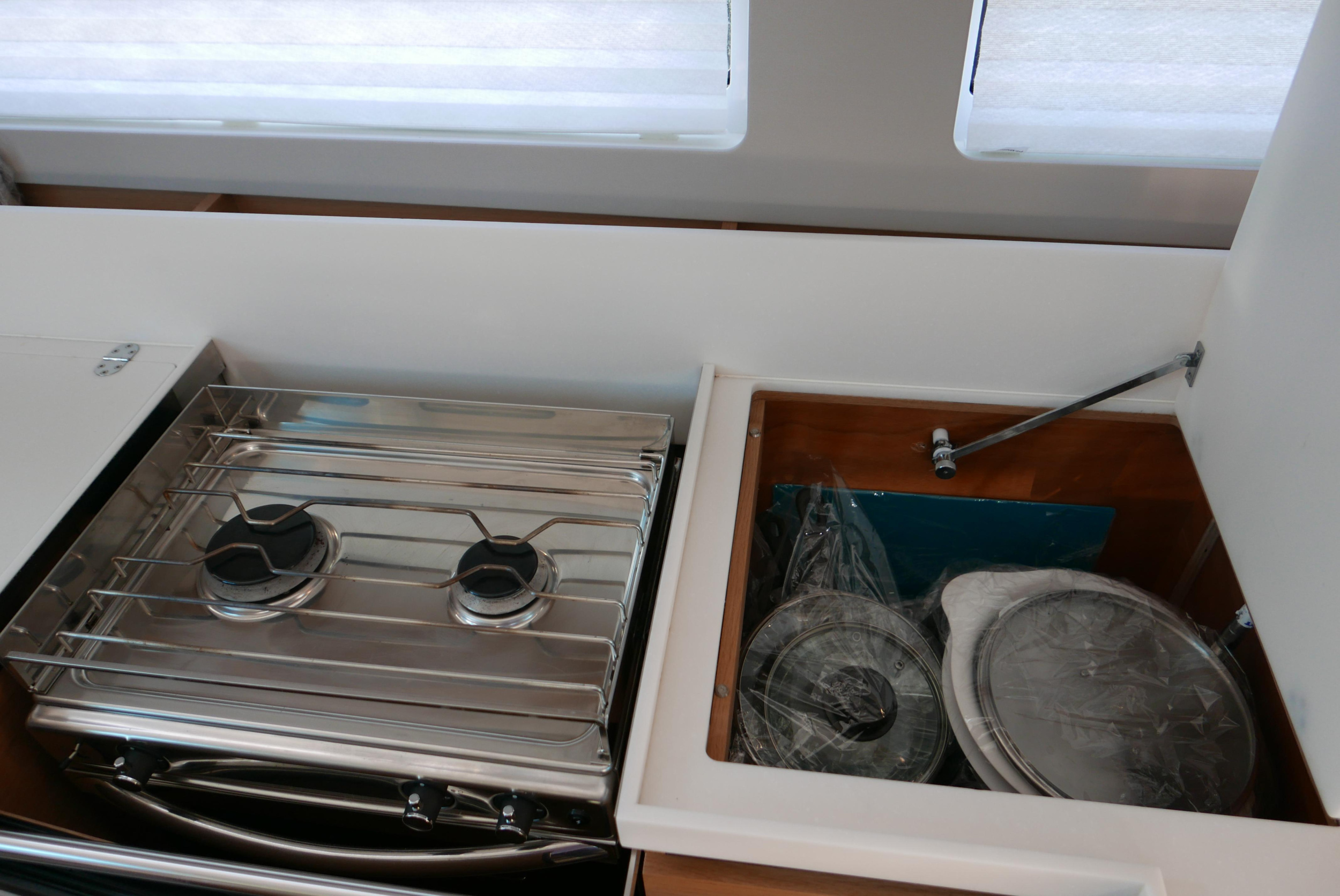 Photo #13 - Sun Odyssey 440 (Frenetica) in San Vincenzo - 11886