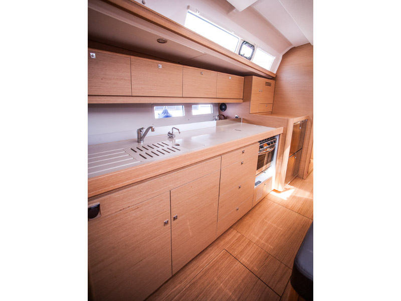 Photo #7 - Dufour 460 Grand Large (LISABET (new sails 2024., air condition)) in Primosten - 12260