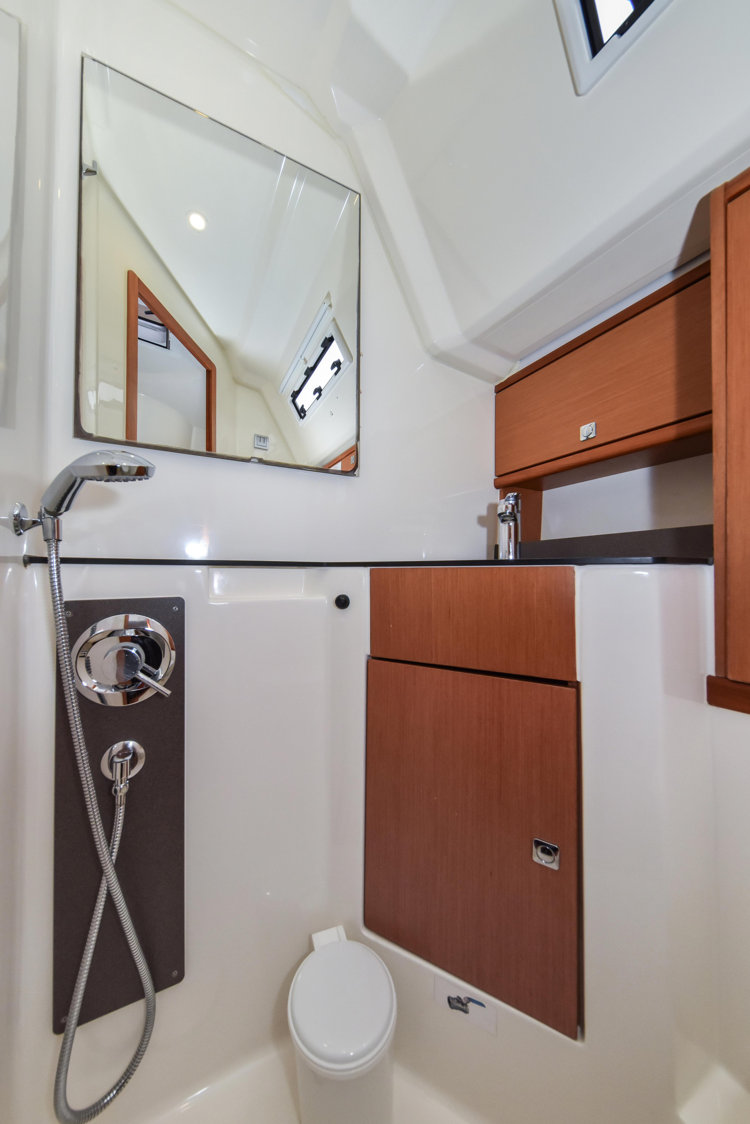 Photo #33 - Bavaria Cruiser 46 (SIX BAG) in Zara - 14700