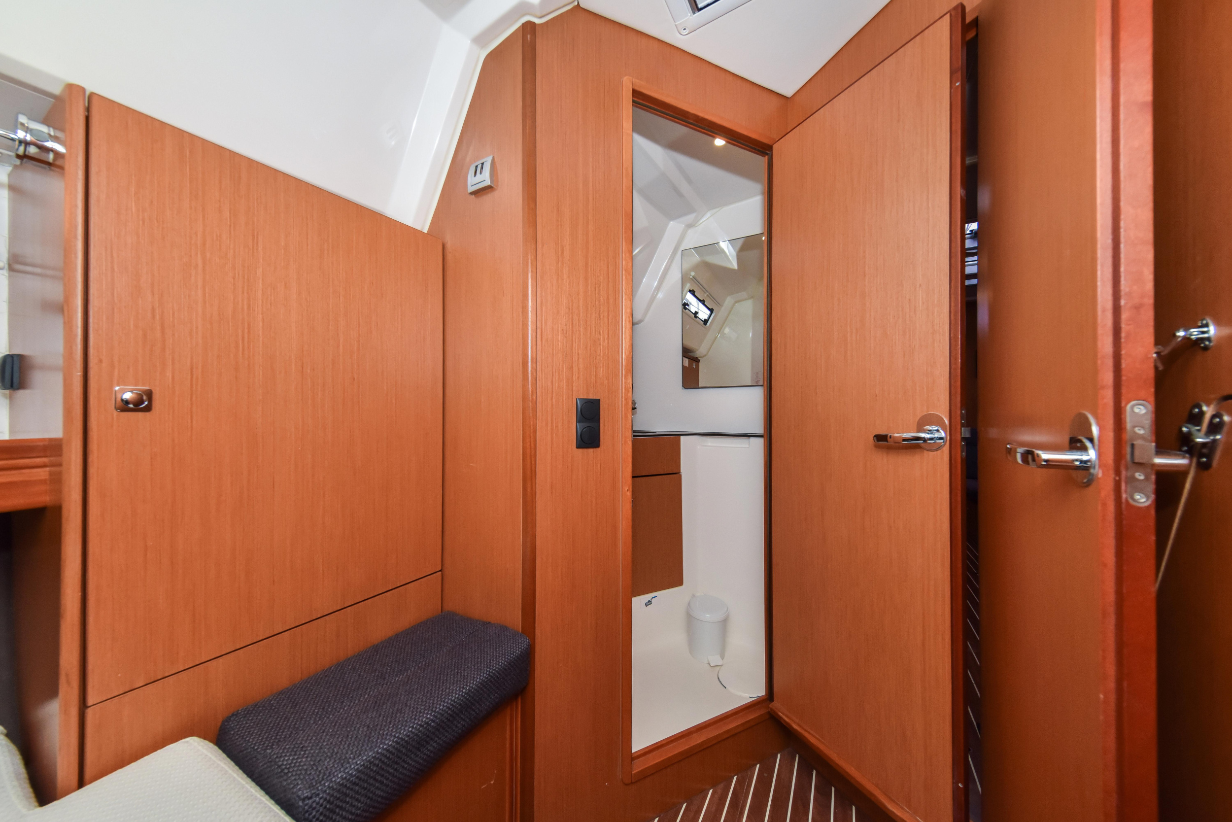 Photo #39 - Bavaria Cruiser 46 (SIX BAG) in Zara - 14700
