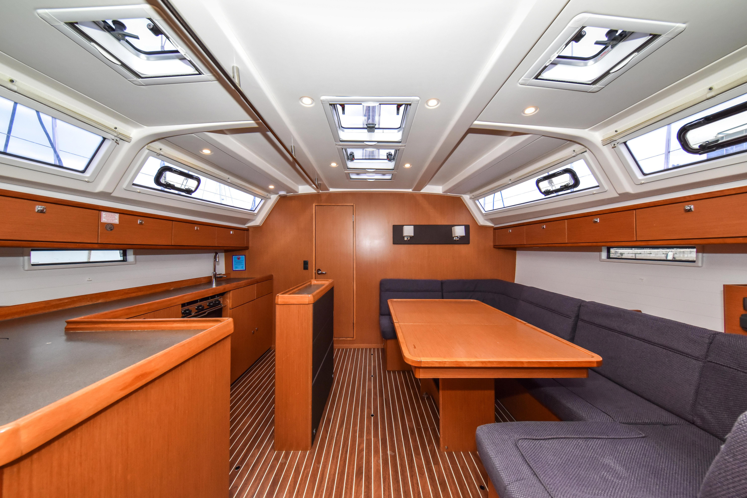 Photo #34 - Bavaria Cruiser 46 (SIX BAG) in Zara - 14700