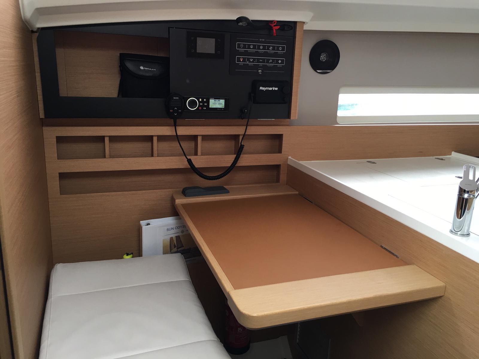 Photo #4 - Sun Odyssey 410 (Intrepida) en San Vincenzo - 14281