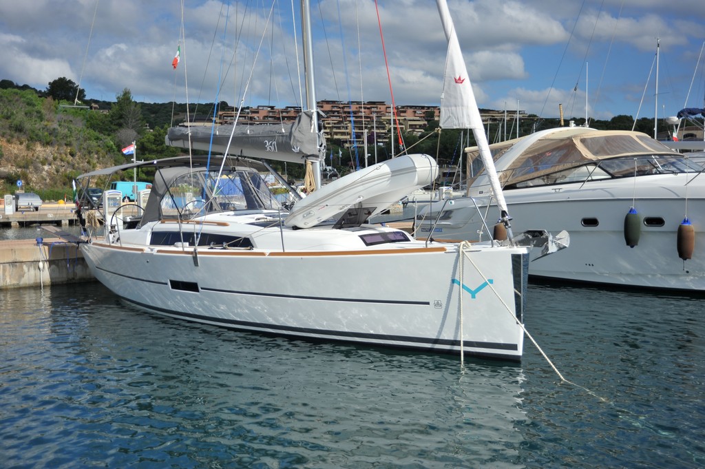 Photo #9 - Dufour 360 GL (Else) in Portisco - 6144
