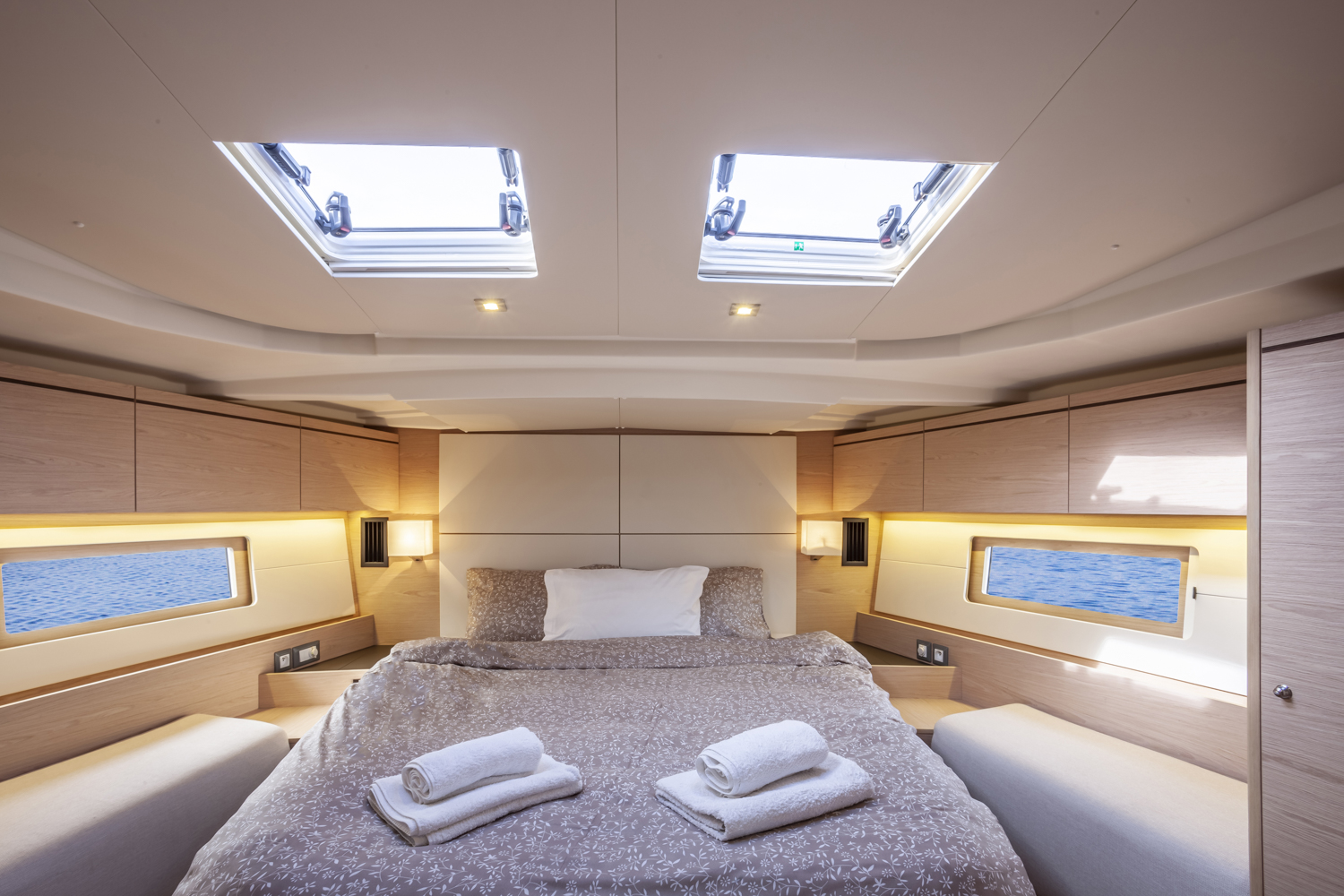 Photo #27 - Oceanis 51.1 (Psari) in Mykonos - 17557