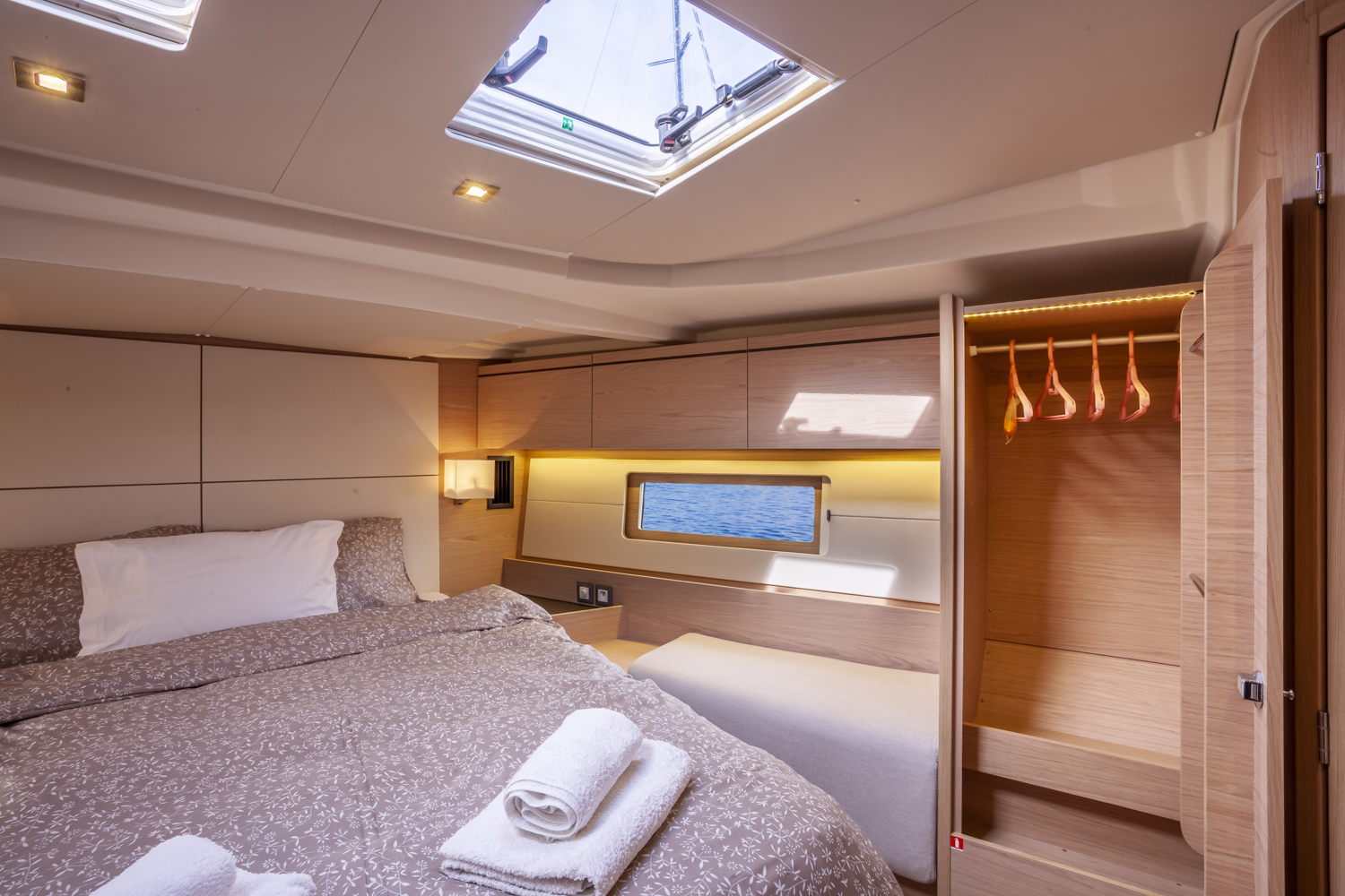 Photo #30 - Oceanis 51.1 (Psari) in Mykonos - 17557