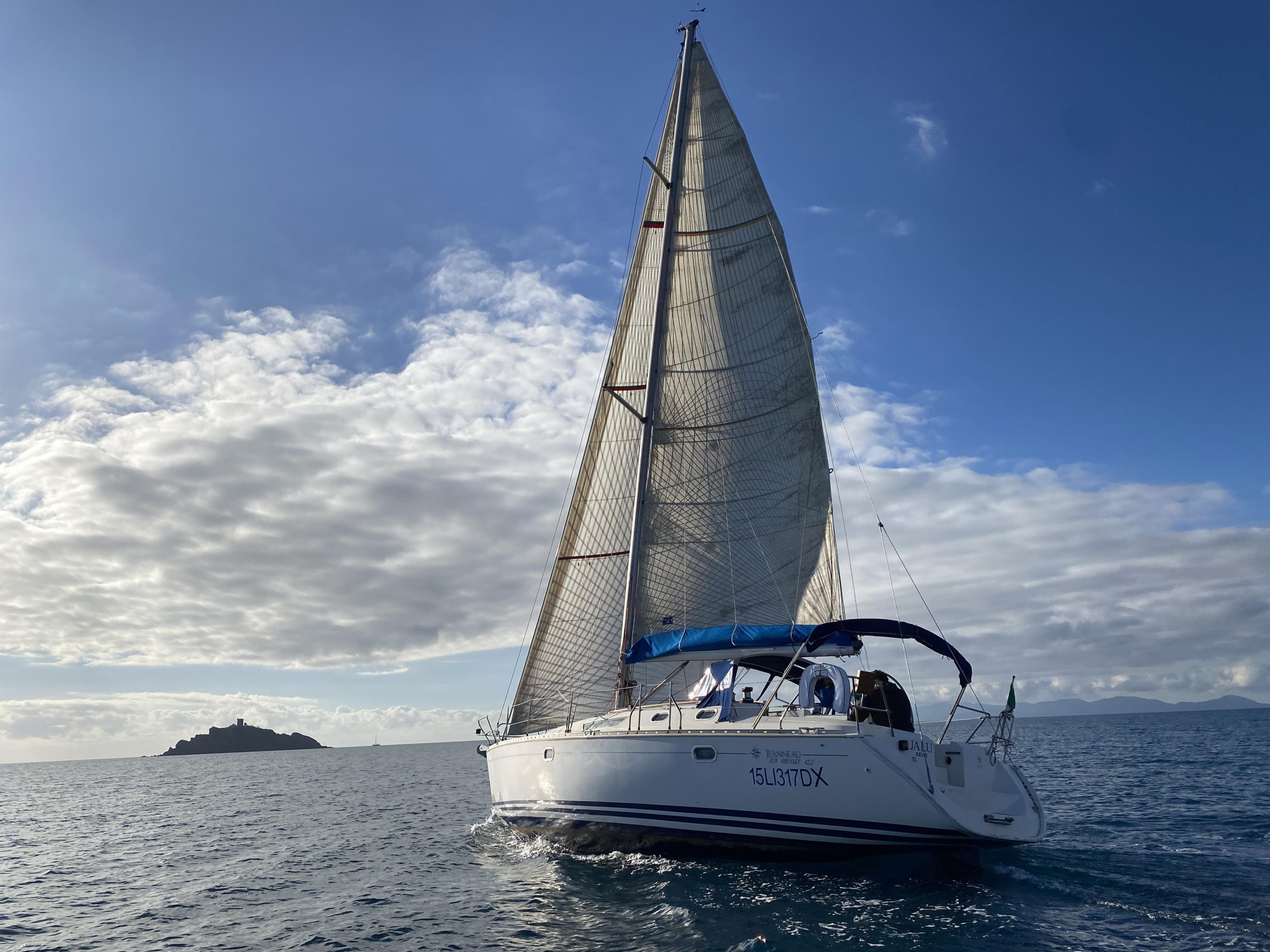 Photo #4 - Sun Odyssey 42.2 (Jalù) en Punta Ala - 15797