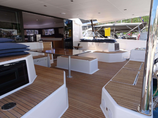 Photo #9 - Dufour Catamaran 48 4c+5h (Vittoria) en Nea Moudania - 15806