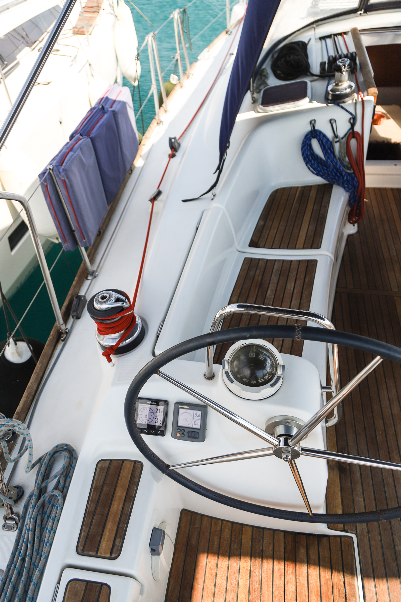 Photo #4 - Oceanis 43 (Mojito) in Lefkada - 20860
