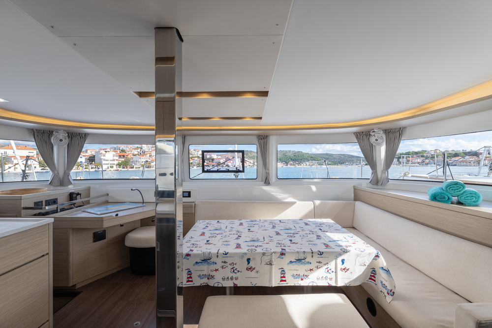 Photo #13 - Lagoon 46 (LINDA II) in Split - 13547