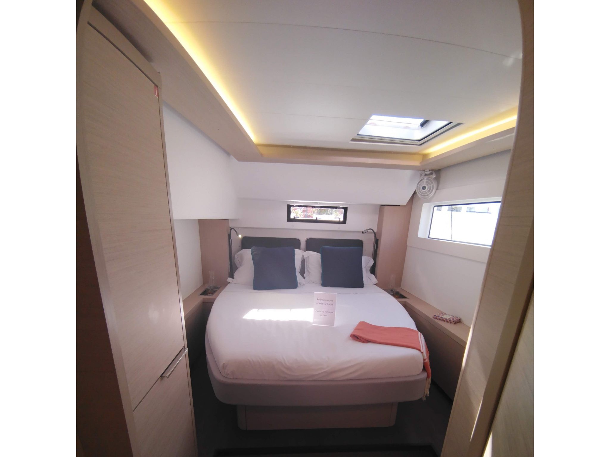 Photo #8 - Lagoon 46 Flybridge (PEGASUS) in Propriano - 15749