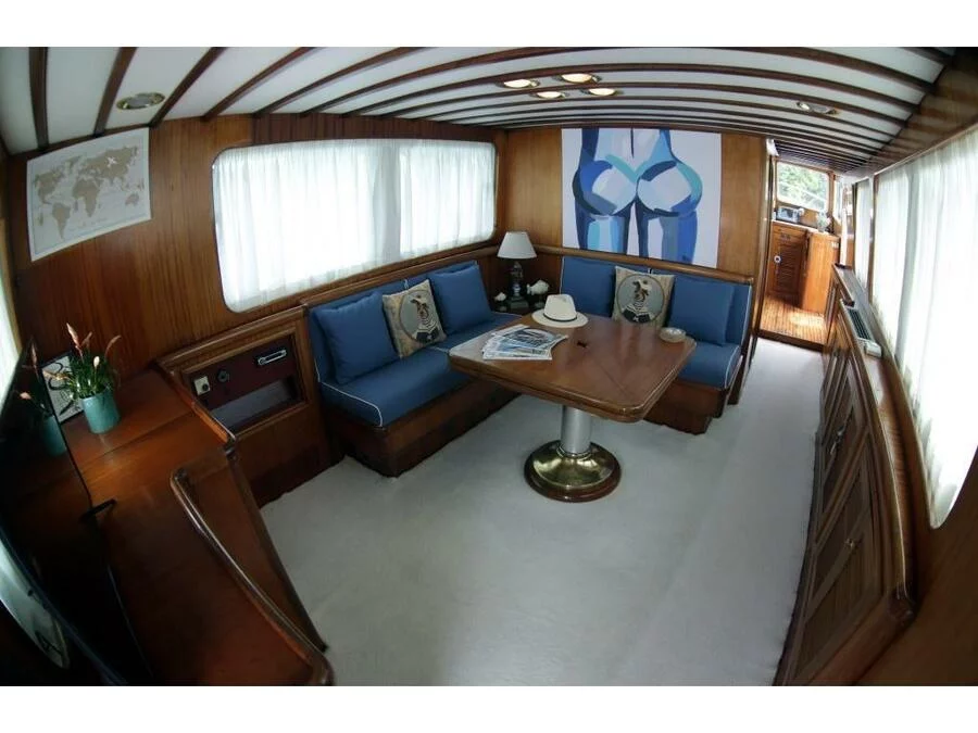 Motoryacht (Kallista) Interior image - 16