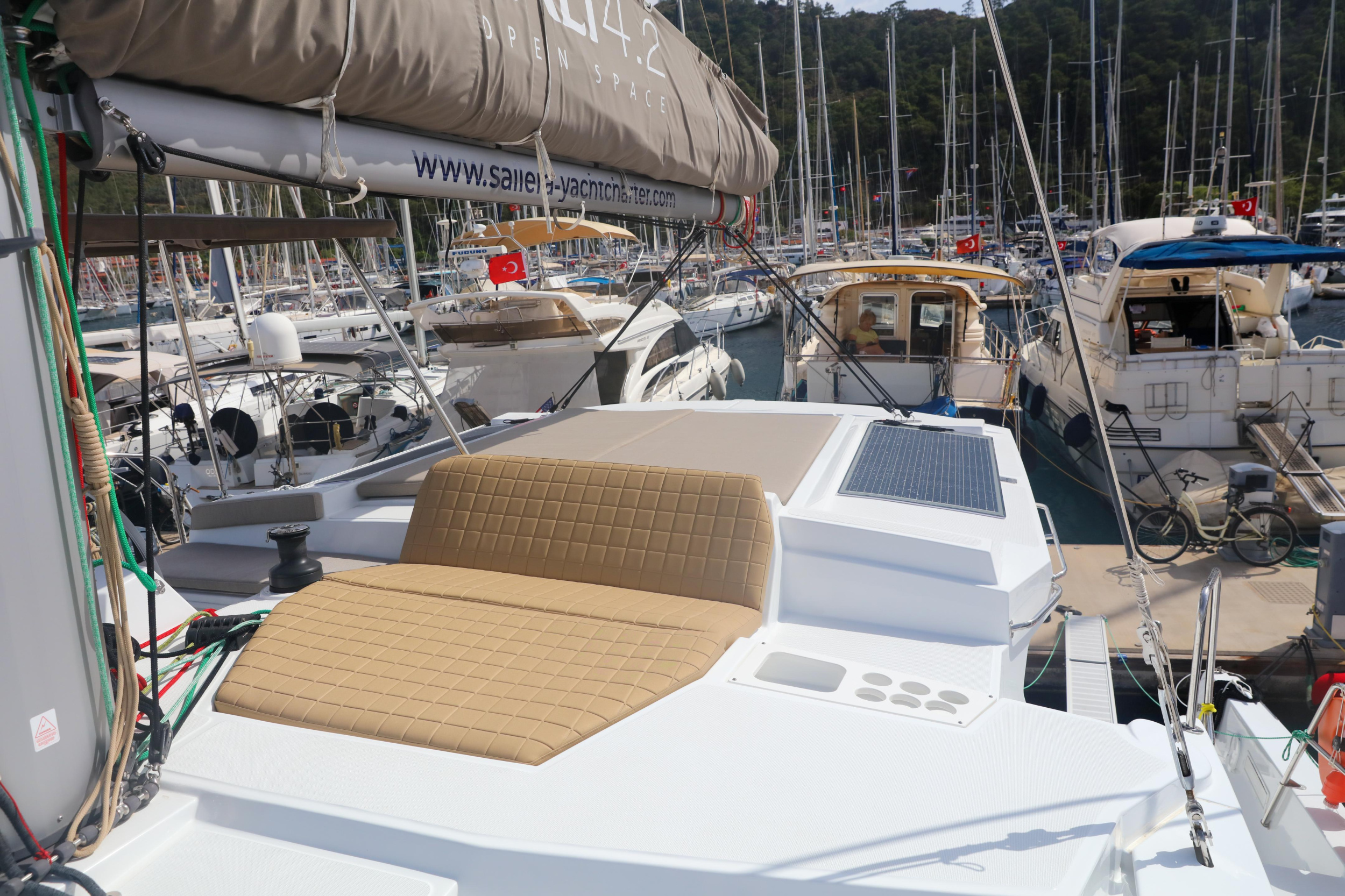 Photo #8 - Bali 4.2 (Zephyr) in Marmaris - 12708