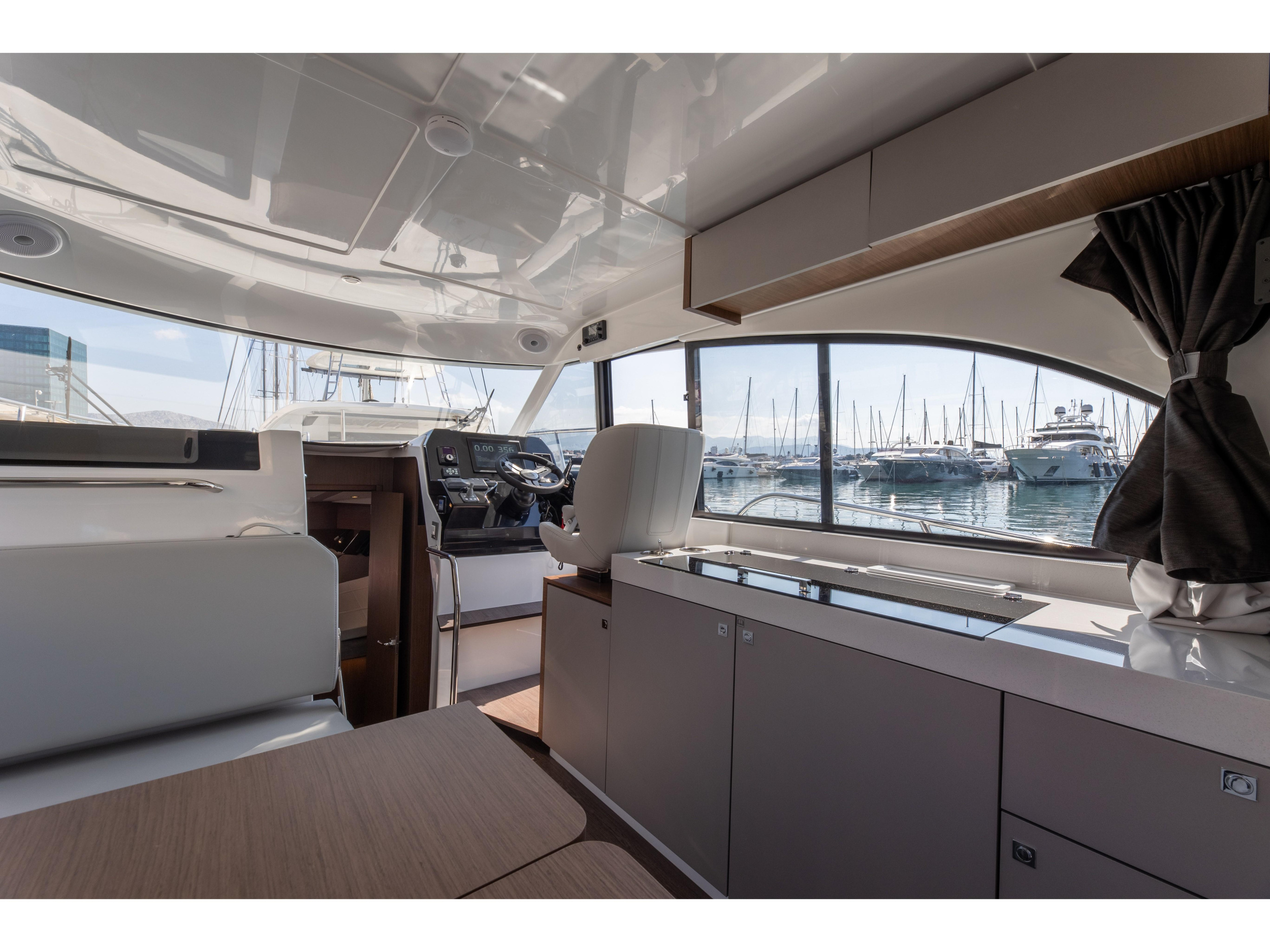 Photo #9 - Antares 11 Fly (DESIRE) in Split - 15876