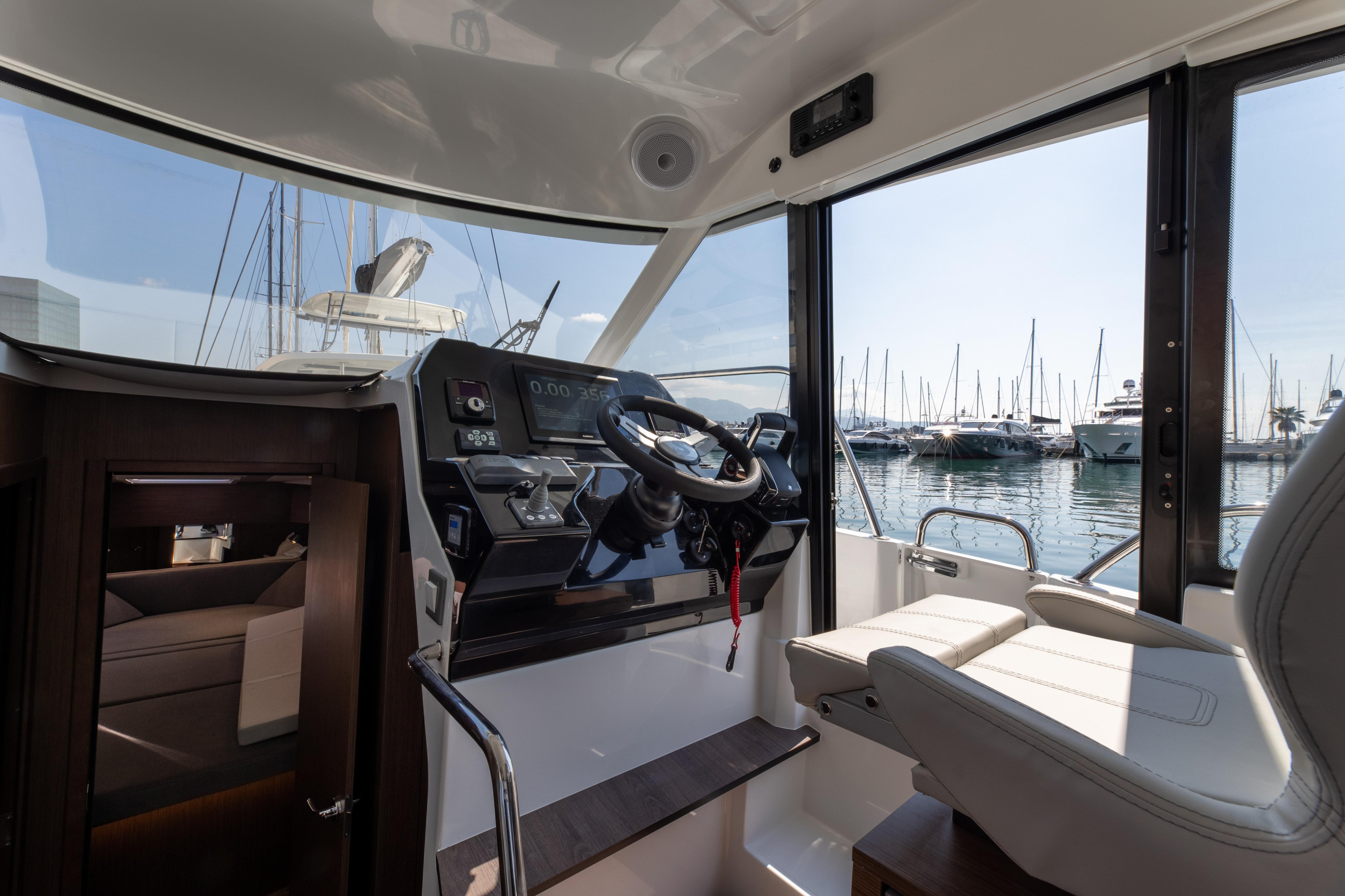 Photo #7 - Antares 11 Fly (DESIRE) in Split - 15876