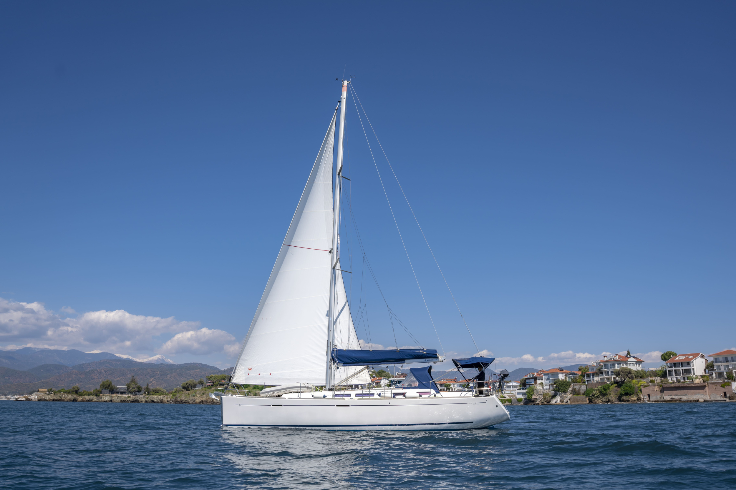 Photo #7 - Dufour 425 Grand Large (Esen Mila) in Fethiye - 19298