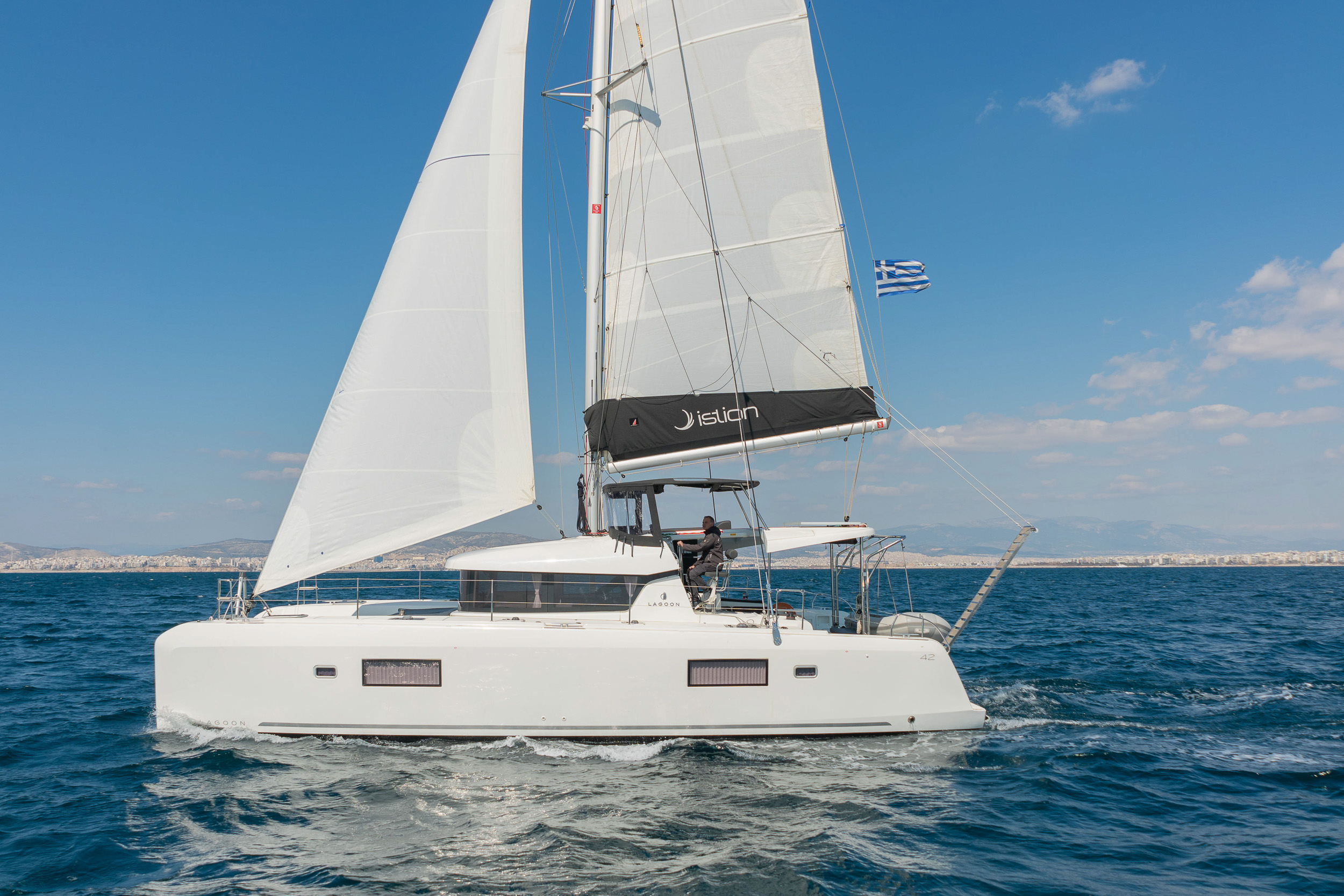 Photo #10 - Lagoon 42 & GEN & WM (Amici) in Athen - 11361