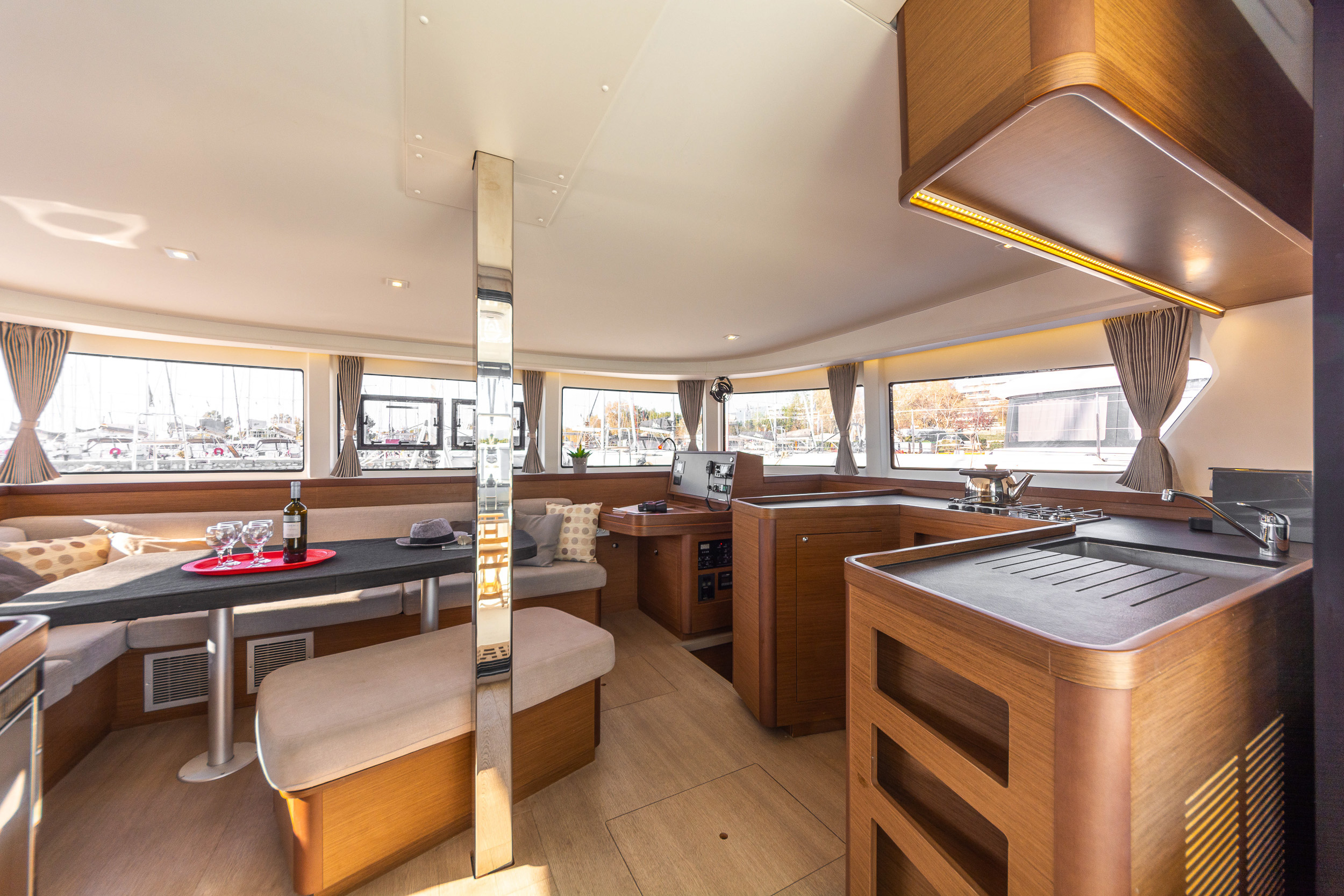 Photo #12 - Lagoon 42 & GEN (Wind Whisper) in Paros - 11186