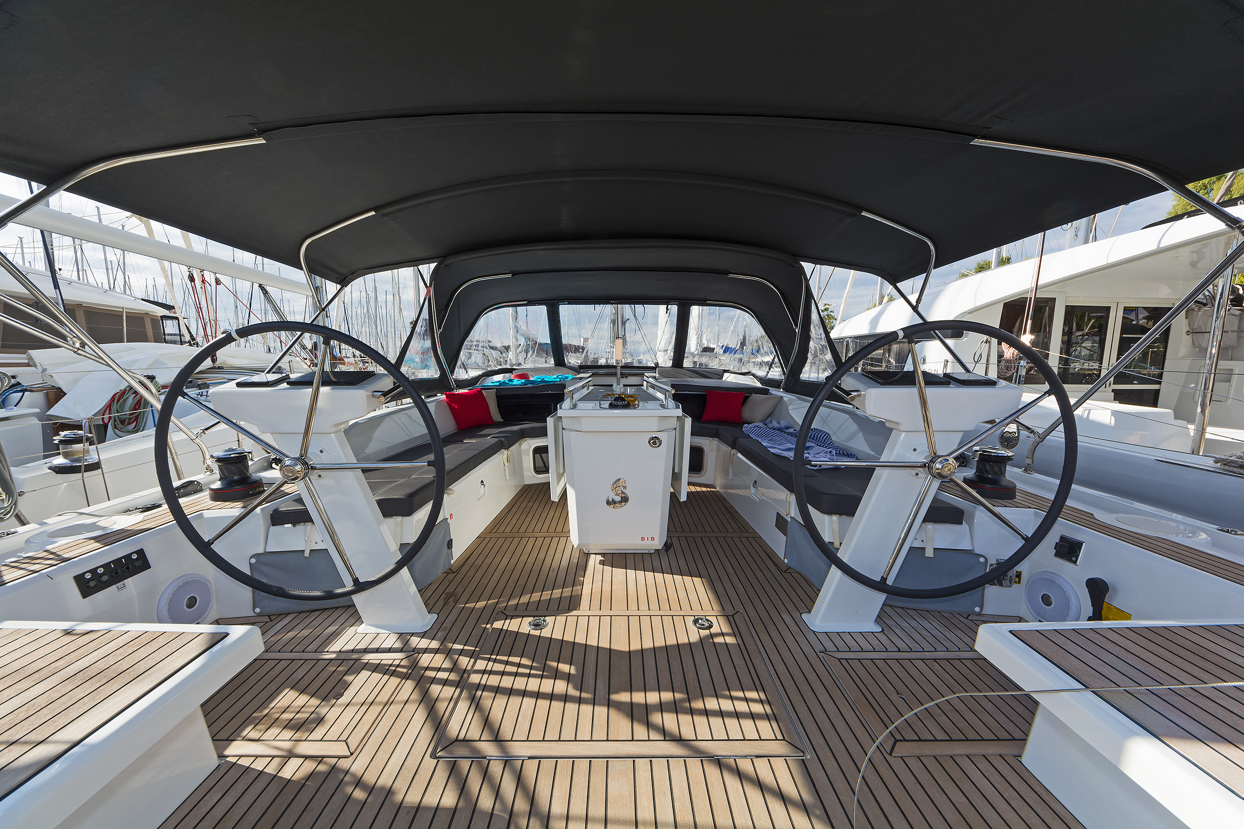 Photo #16 - Oceanis 51.1 (5+1 cab) & GEN (Freyja) en Kos - 16603